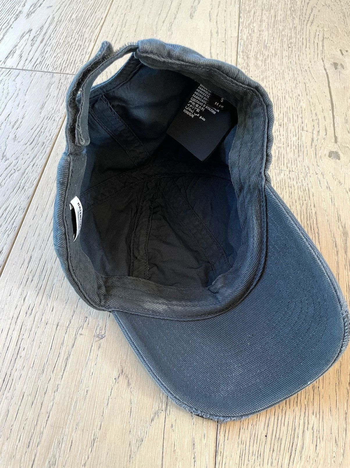 Balenciaga Balenciaga Distressed Embroidered Logo Cap Size ONE SIZE - 5 Thumbnail