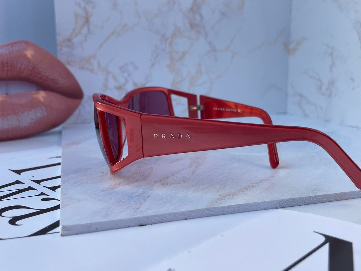 Prada Prada vintage red sunglasses SPR01F Size ONE SIZE - 11 Thumbnail