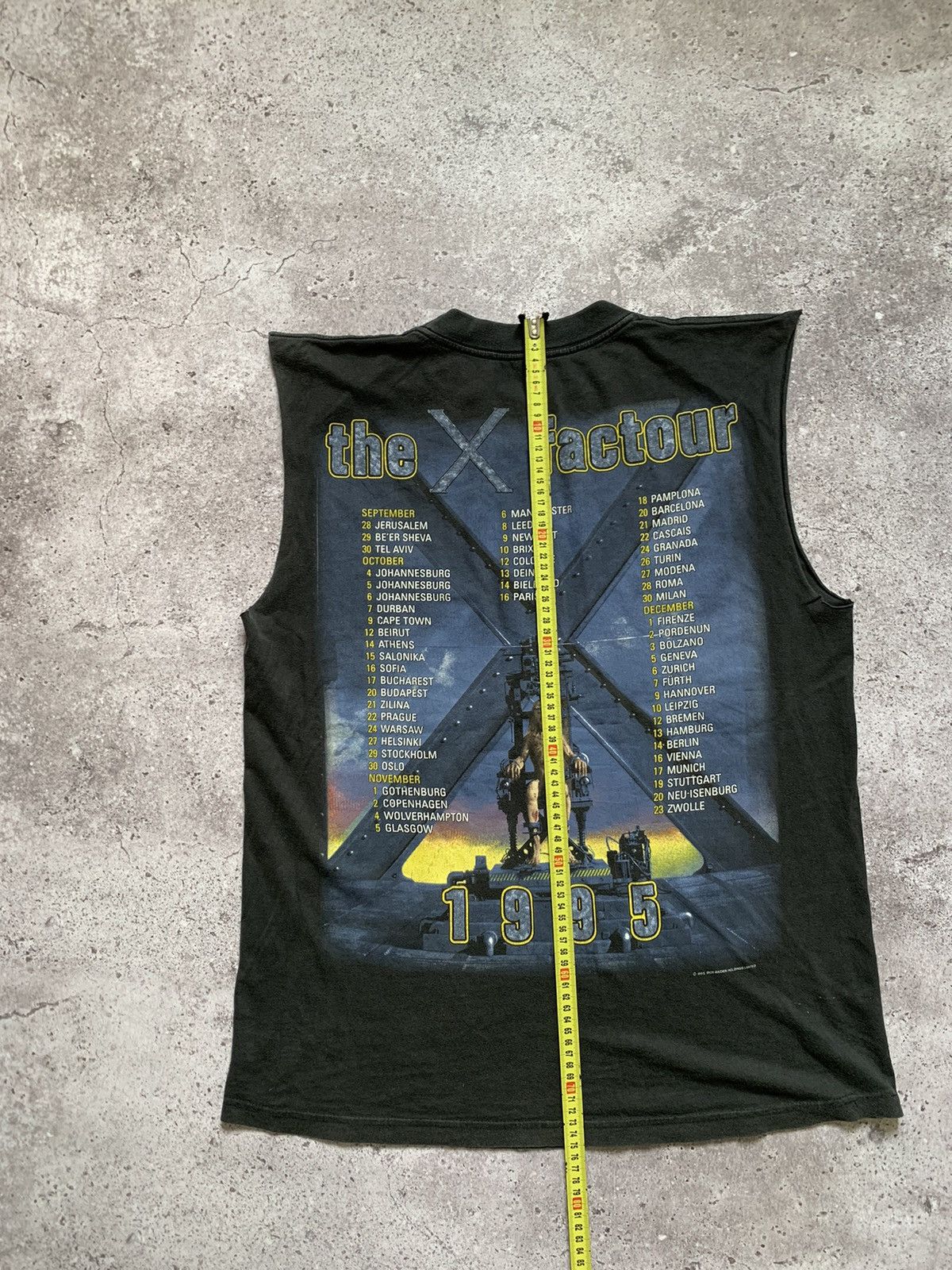 Band Tees 1995 Iron Maiden The X Factour Faded Tee Size US XL / EU 56 / 4 - 10 Thumbnail