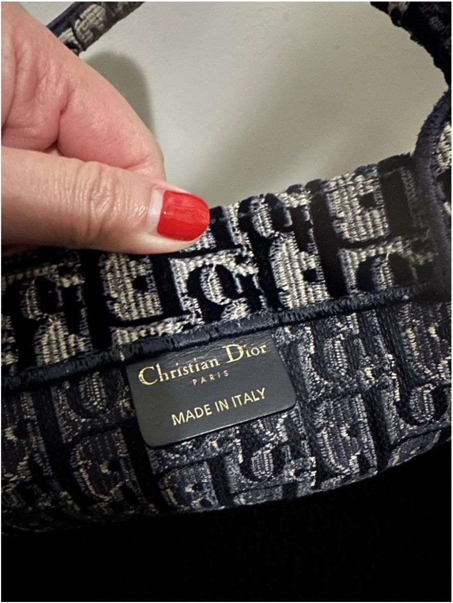 Dior Authentic✅ Receipt ✅ Velvet Oblique Book Tote Bag Size ONE SIZE - 18 Thumbnail