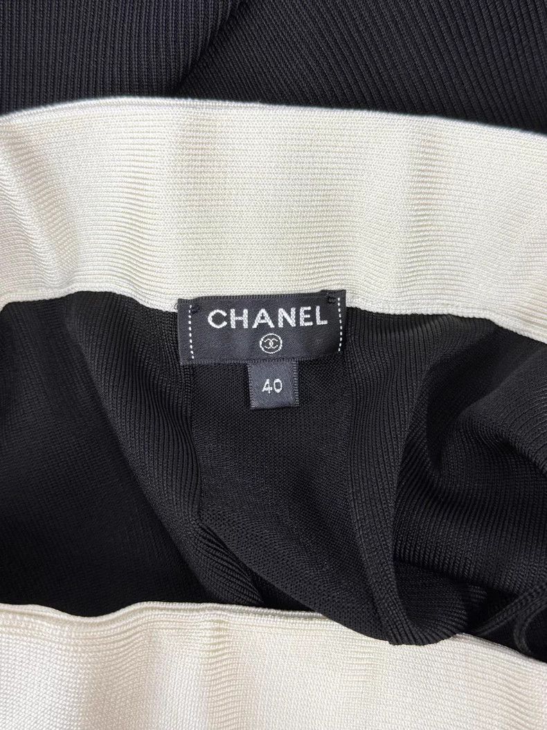 Chanel Chanel Black and white colour-block knitted skirt Size S / US 4 / IT 40 - 4 Thumbnail
