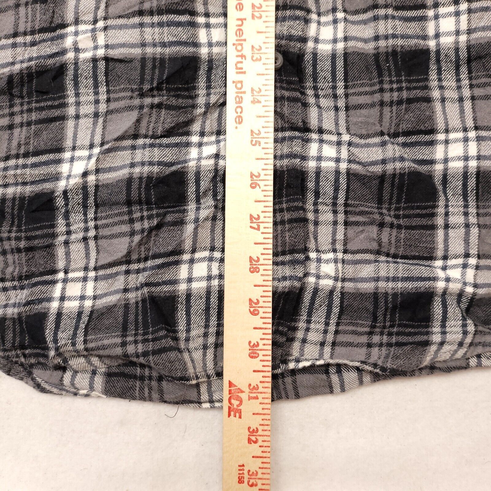 Croft & Barrow Croft & Barrow Madras Flannel Shirt Mens Size Large L Gray Size US L / EU 52-54 / 3 - 8 Thumbnail