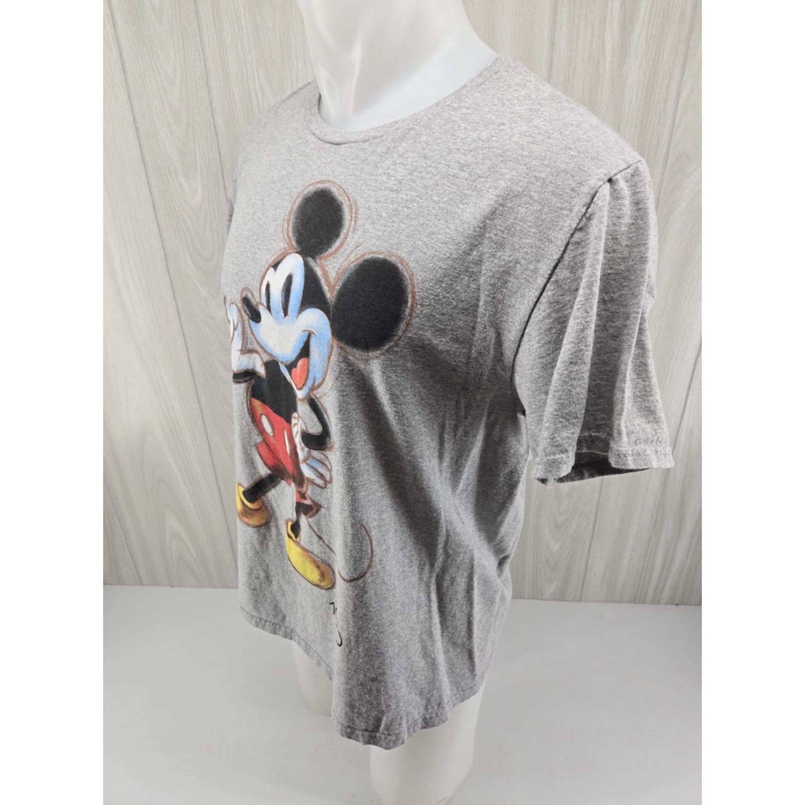 Disney Disney Mickey Mouse 100 Year Anniversary Shirt Large Gray Mens Shirt Crew Neck Short Sleeve Cotton Logo Vintage: No Brand Disney Theme Cartoon 2020s Size US L / EU 52-54 / 3 - 5 Thumbnail