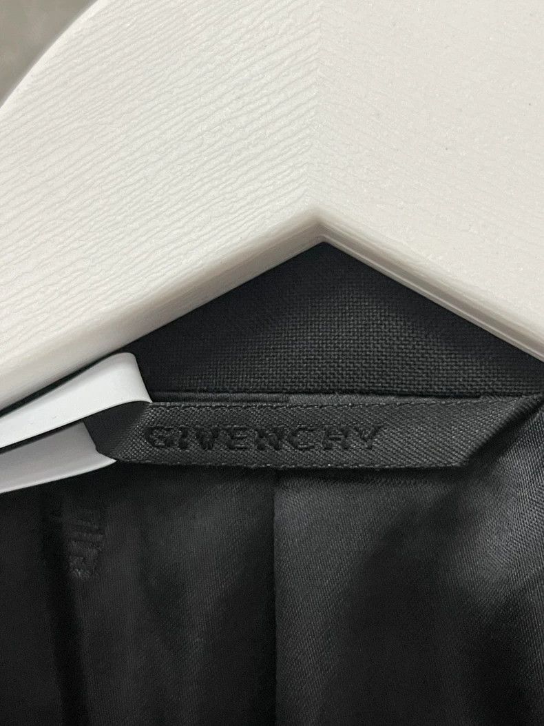 Givenchy Givenchy Size44 Belted Suit Size US M / EU 48-50 / 2 - 6 Thumbnail