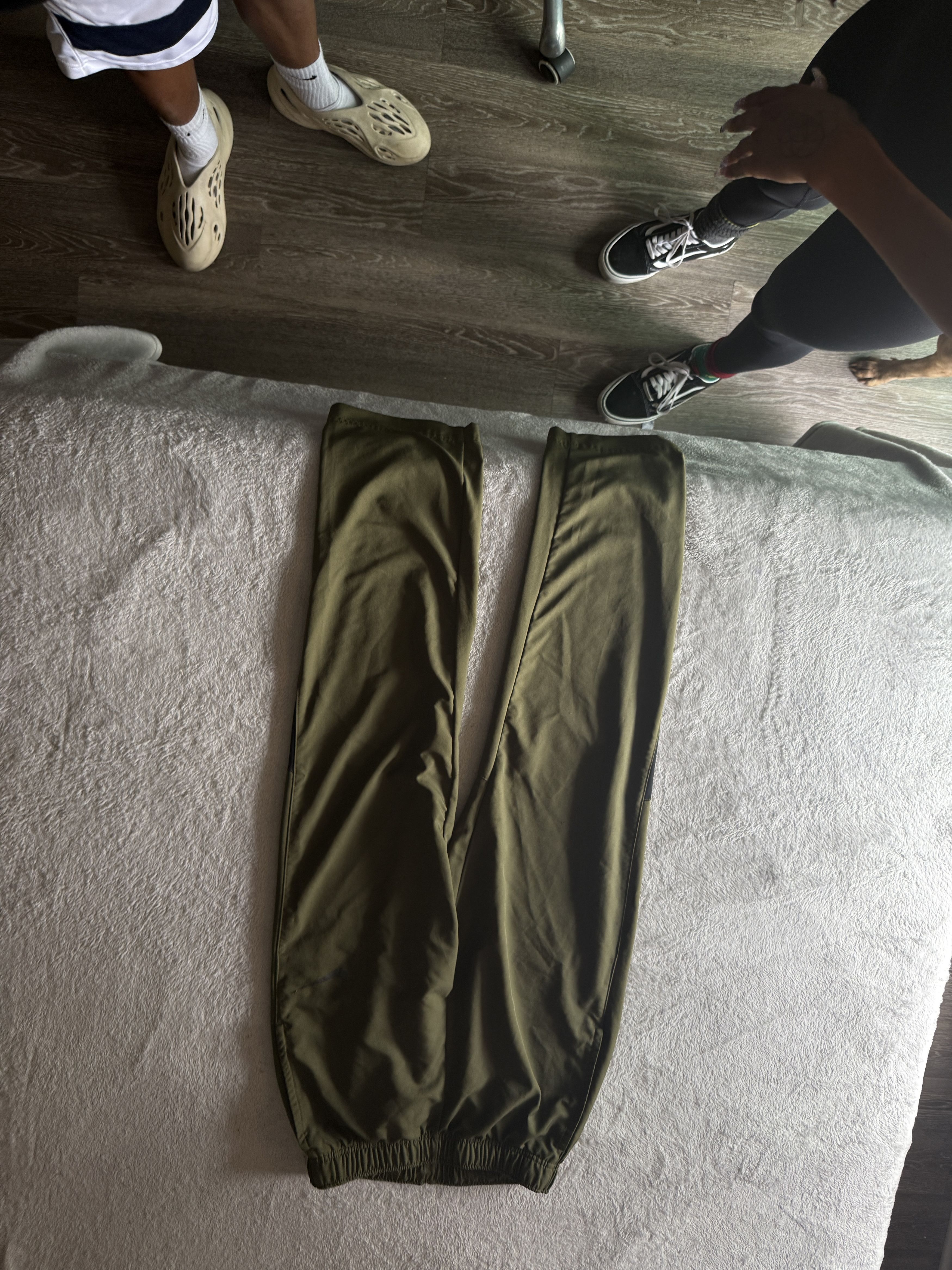 Nike Nike Green Trainer Sweatpants Size US 32 / EU 48 - 2 Thumbnail