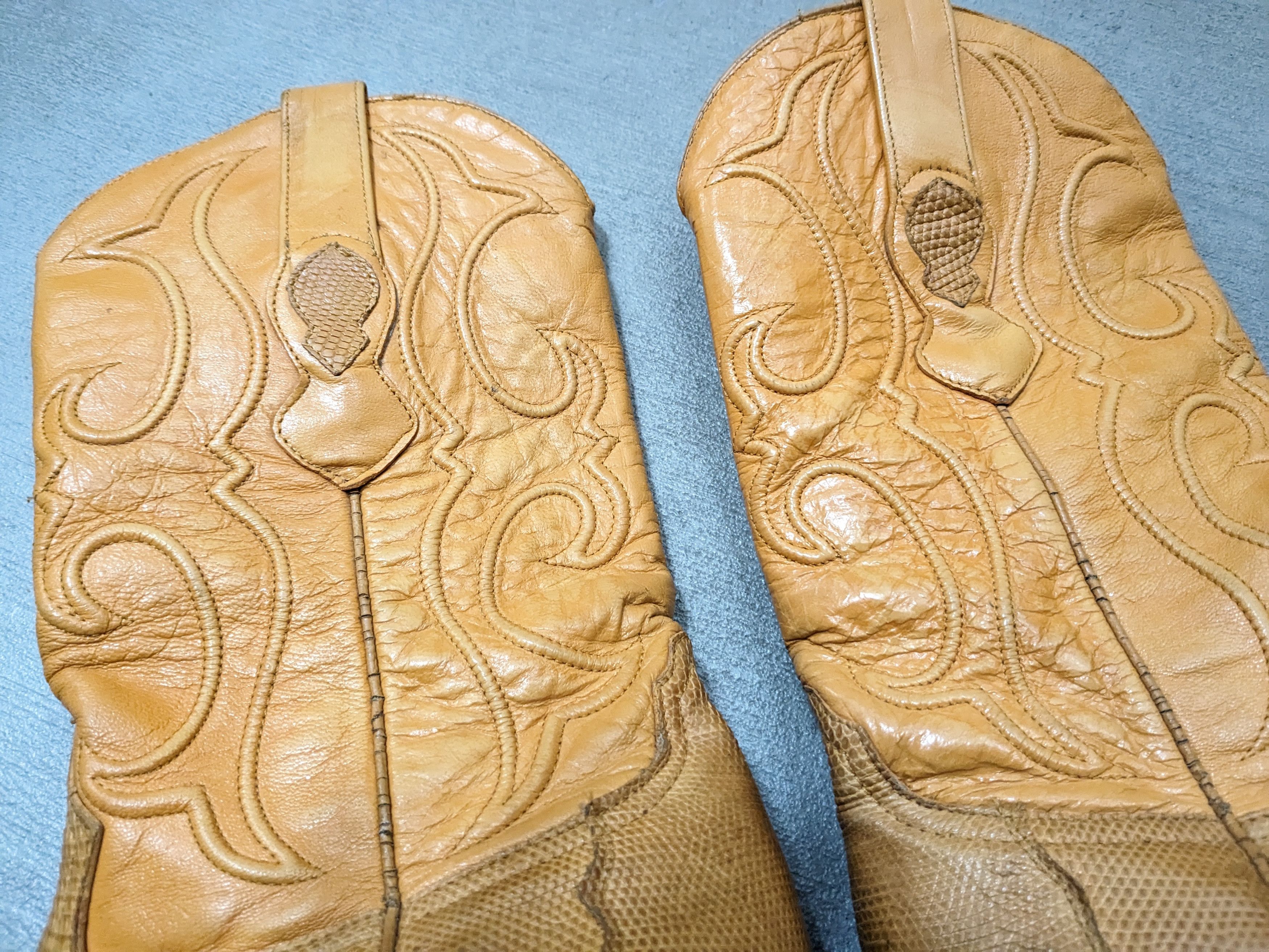 Genuine Leather Vintage Cowboy Boots Yellow Lizard 8 Wide Leather USA Size US 8 / EU 41 - 4 Thumbnail