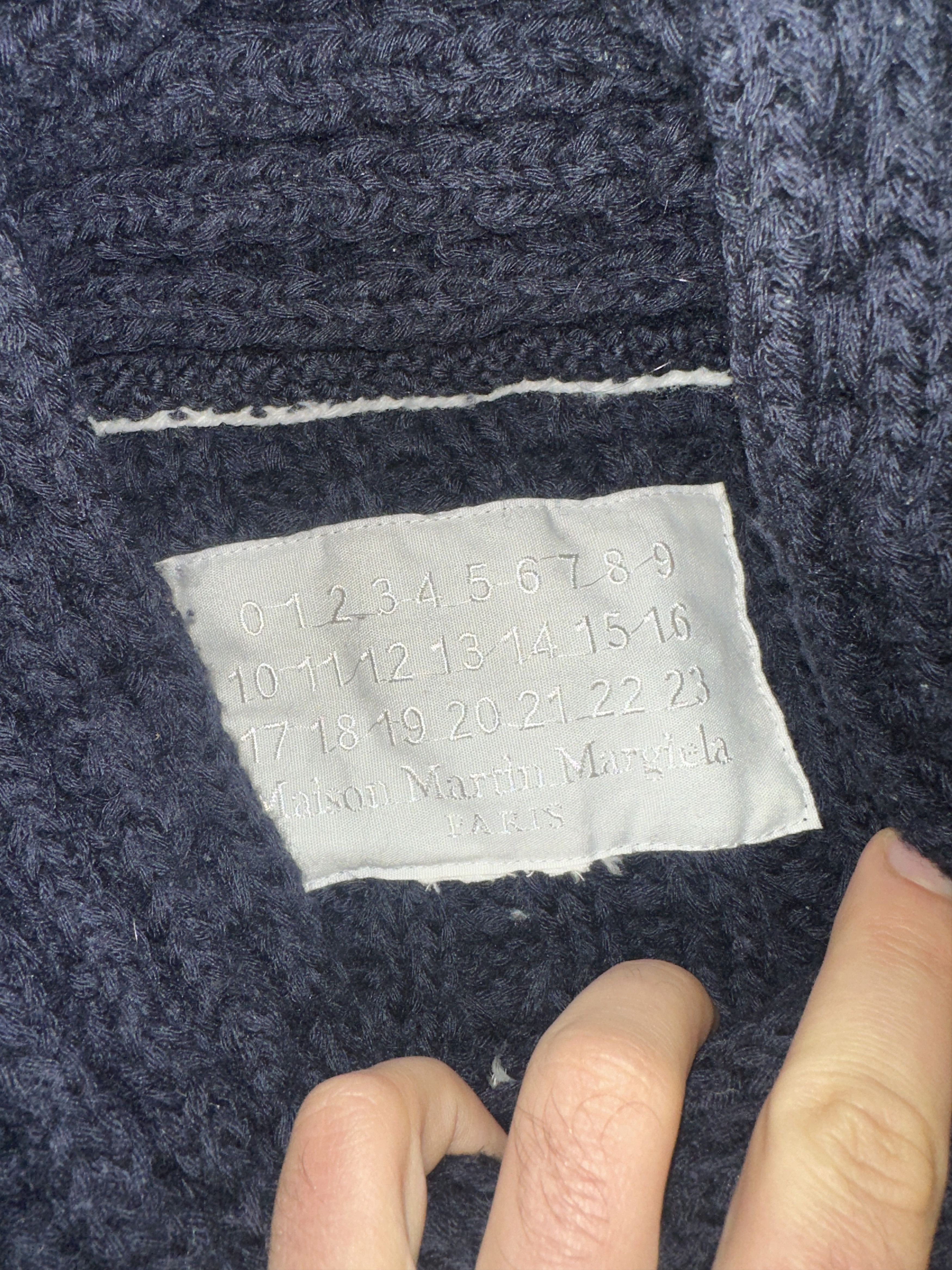 Maison Margiela Maison Martin Margiela Textured Knit Shawl Collar Size M Size US M / EU 48-50 / 2 - 3 Thumbnail