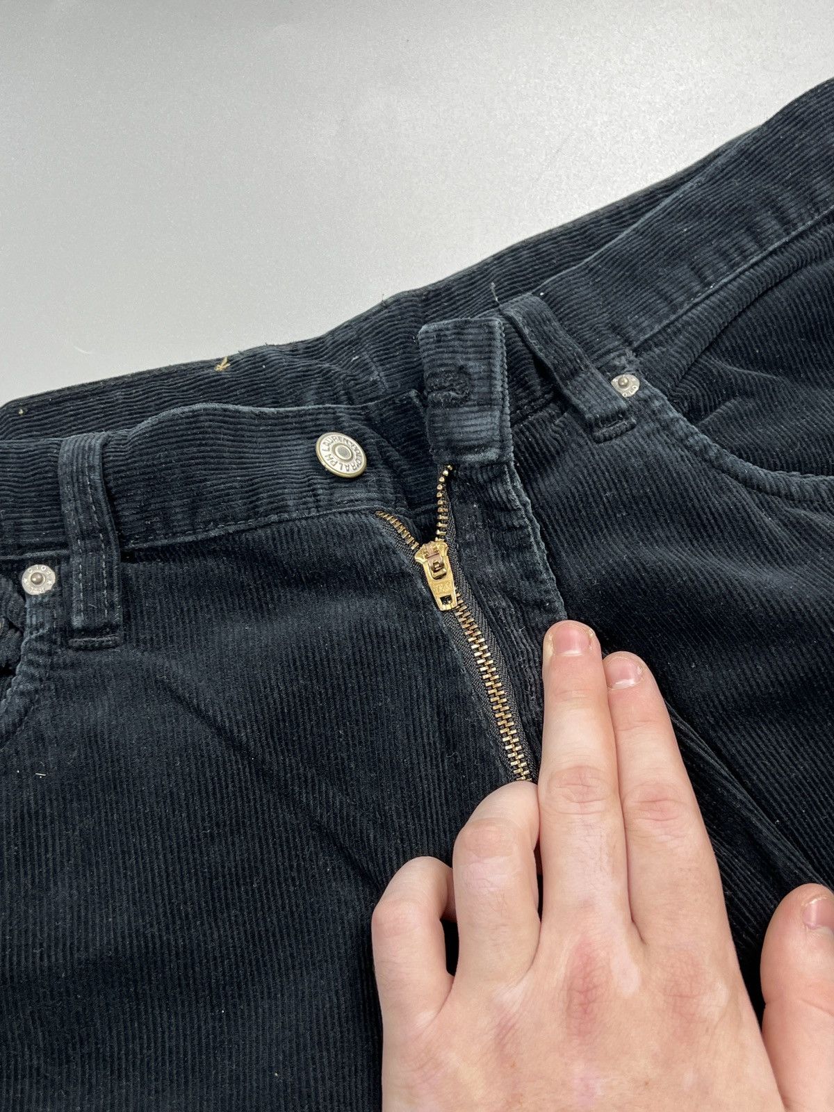 Polo Ralph Lauren Polo Ralph Lauren Black Corduroy Trousers Pants (Y0602) Size US 33 - 6 Thumbnail