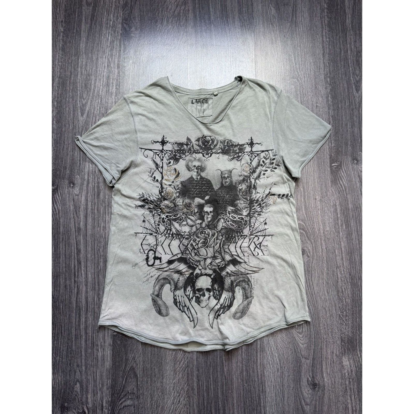 Japanese Brand Y2K Scull Print Demonic Avantgarde vintage t-shirt Size US L / EU 52-54 / 3 - 1 Thumbnail