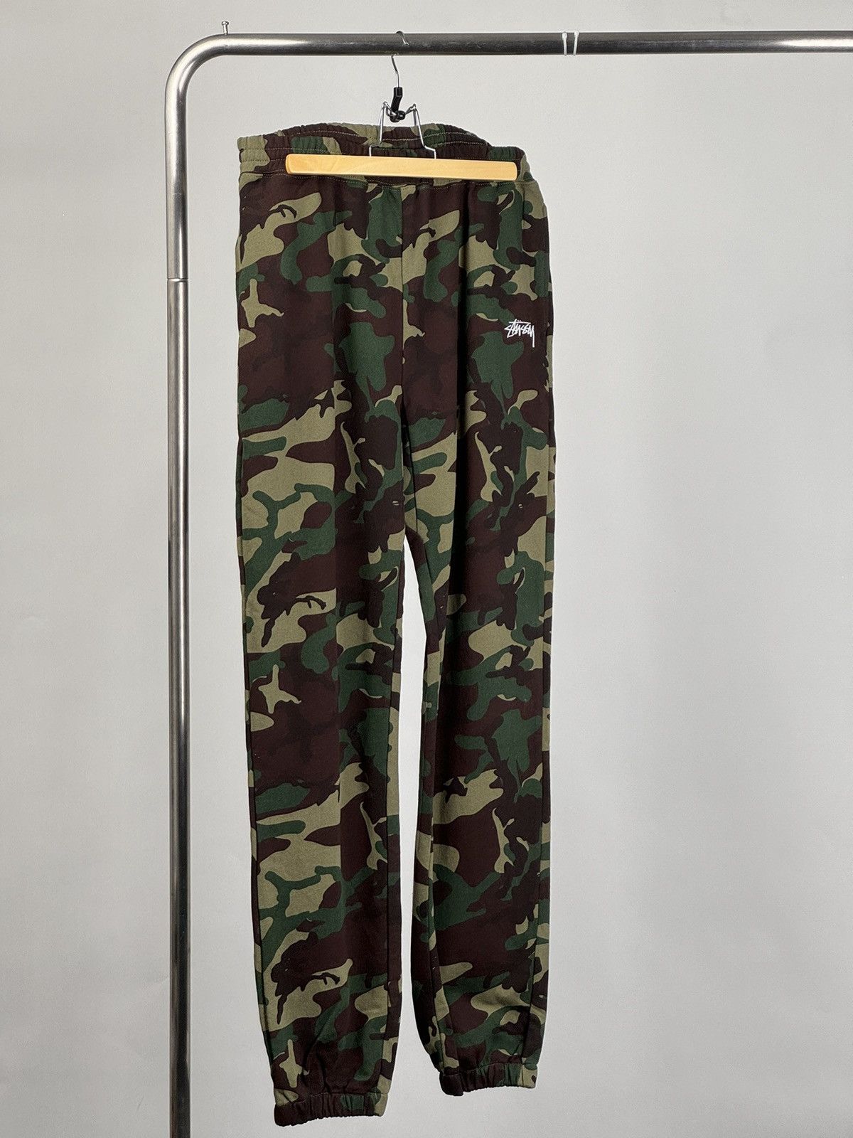 Stussy Camo sweatpants L Grailed