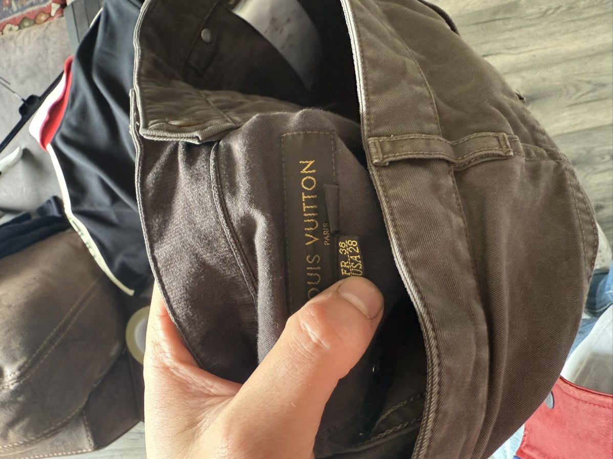 Louis Vuitton Washed Olive Jeans Size US 29 - 17 Thumbnail