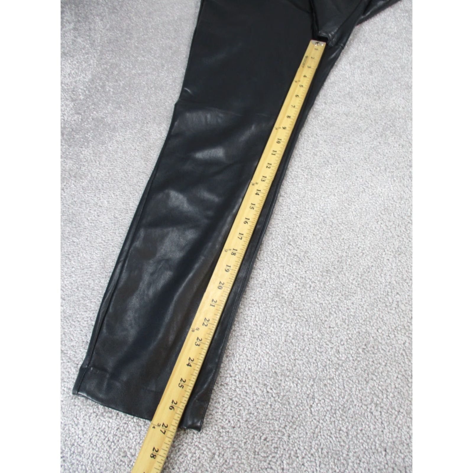 Gap Gap Womens 6 Black Faux Leather Slim Fit Pants Adults Size 6 Slim Tapered Ankle Black Gap Womens Pants Size 28" / US 6 / IT 42 - 4 Thumbnail