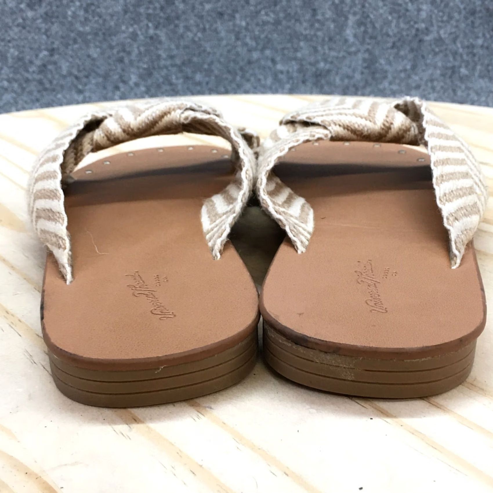 Vintage Universal Thread Sandals Womens 7 Chevron Print Knotted Strap Slide Brown Fabric Size US 7 / IT 37 - 6 Thumbnail