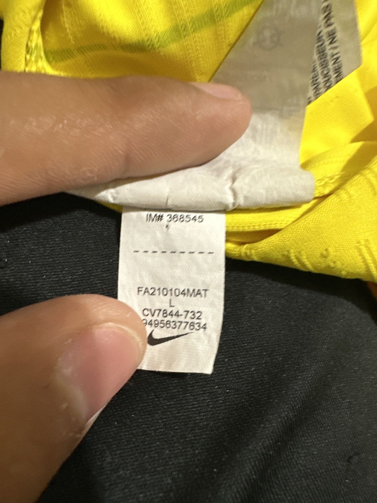 Nike Nike chelsea yellow away jersey Size US L / EU 52-54 / 3 - 7 Thumbnail