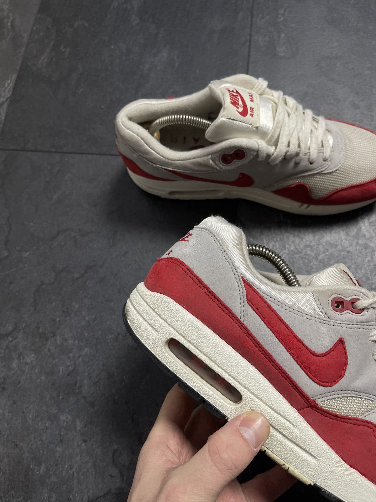 Nike × Streetwear × Vintage Nike Air Max 1 OG Red White Grey Black 2012 Mens Size US 7 / EU 40 - 2 Thumbnail