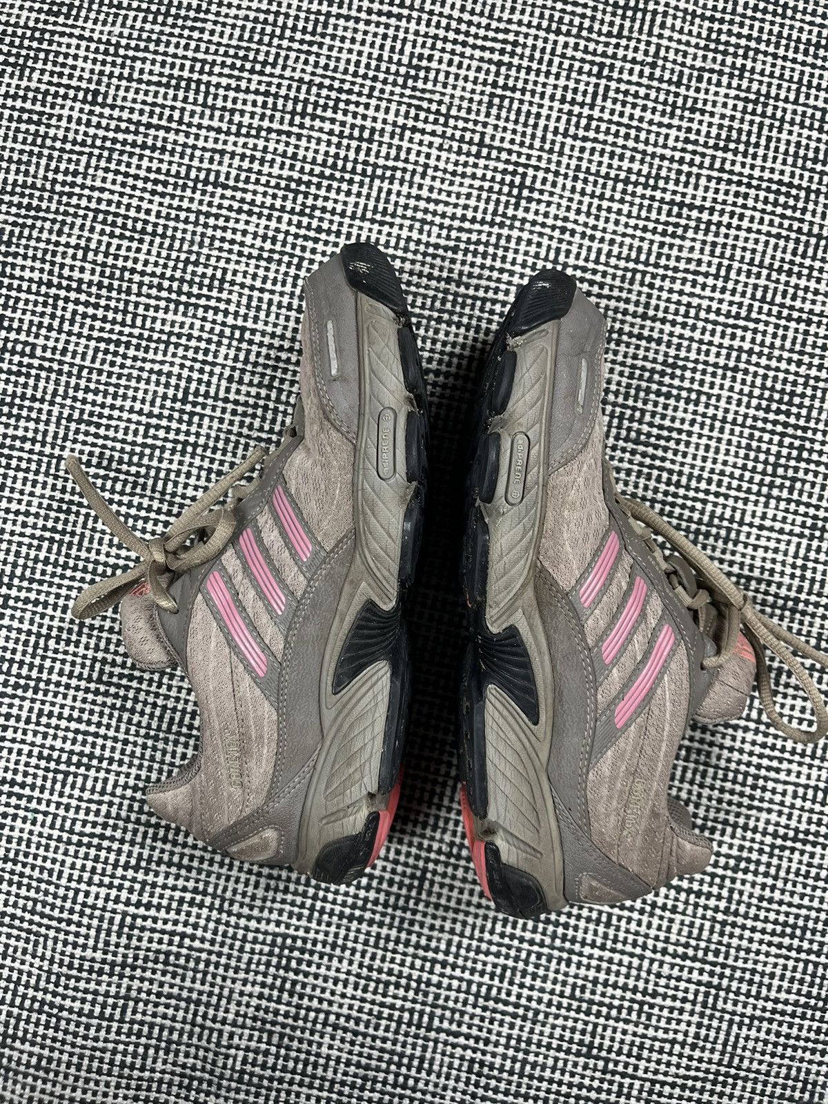 Adidas y2k adidas gorpcore sneakers gore tex cute pink Size US 7.5 / IT 37.5 - 6 Thumbnail