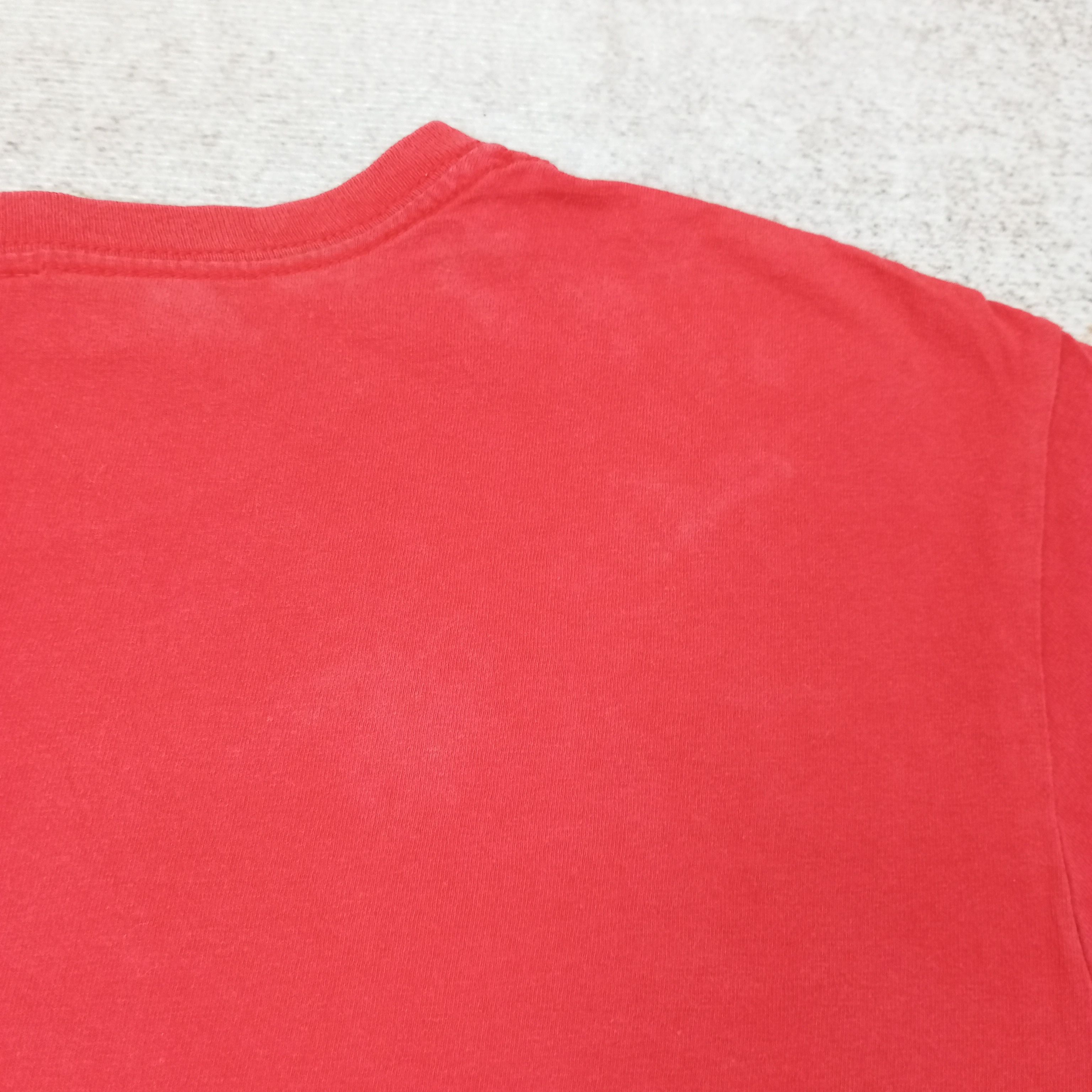 Band Tees Vintage Red Taylor Swift American Solo Singer Tshirt C239N12 Size US L / EU 52-54 / 3 - 8 Thumbnail