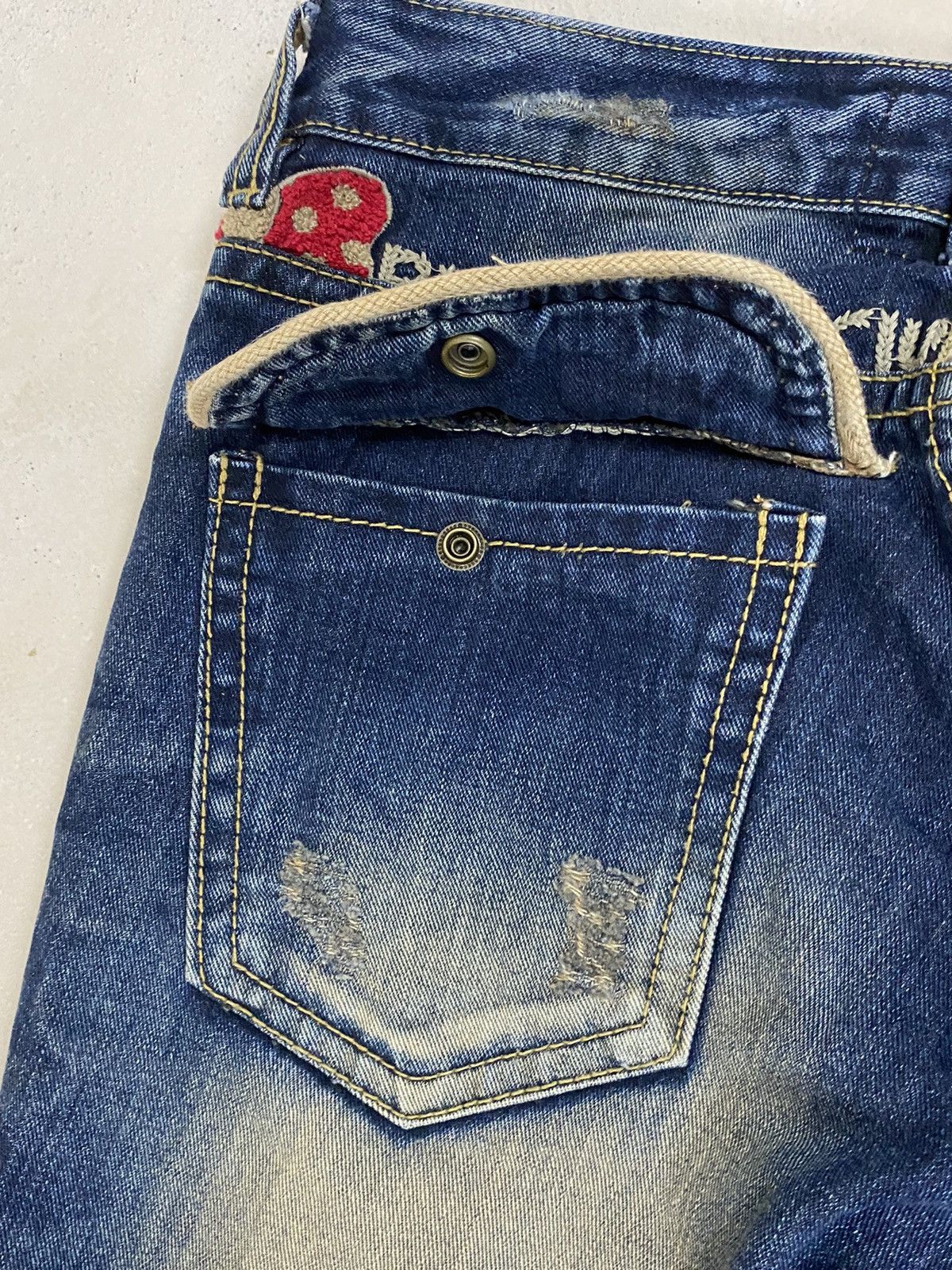 Japanese Brand Vintage Lolita X Yoshitomo Nara Patches Mud Washed Whisker Size US 29 - 19 Thumbnail