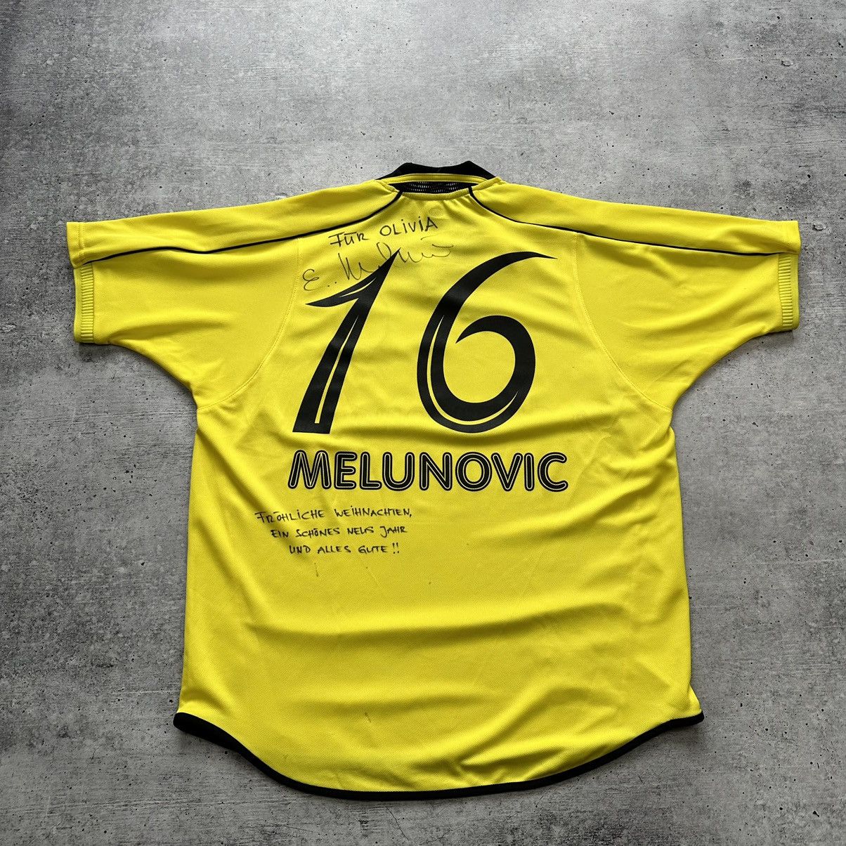 Vintage Gems BSC Young Boys 2004-2005 Home #16 Melunovic Signature Size US L / EU 52-54 / 3 - 12 Thumbnail