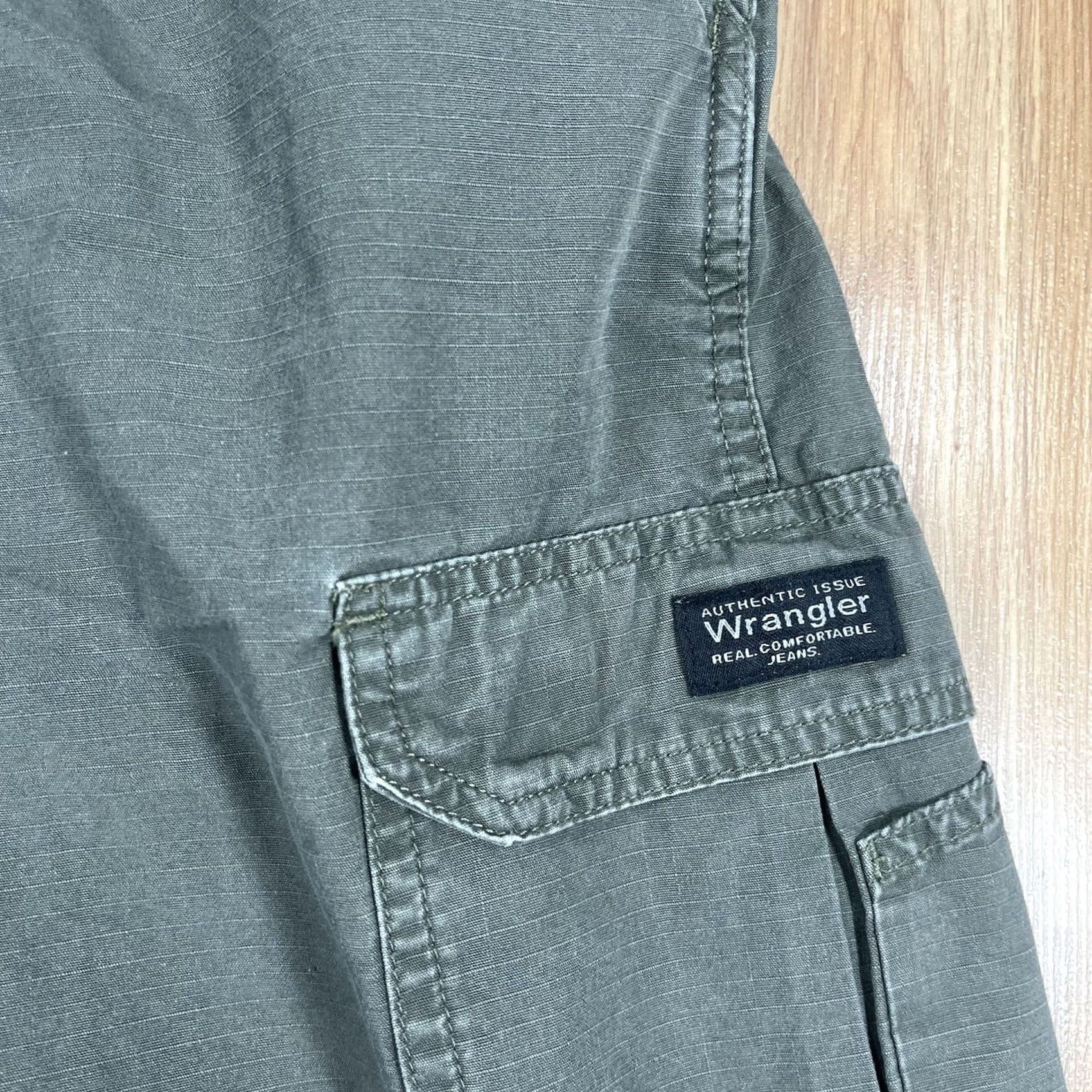 Wrangler VINTAGE Wrangler Cargo Shorts Mens 38 Khaki Olive Green FlatFront Pockets Cargo Short Size US 38 / EU 54 - 3 Thumbnail
