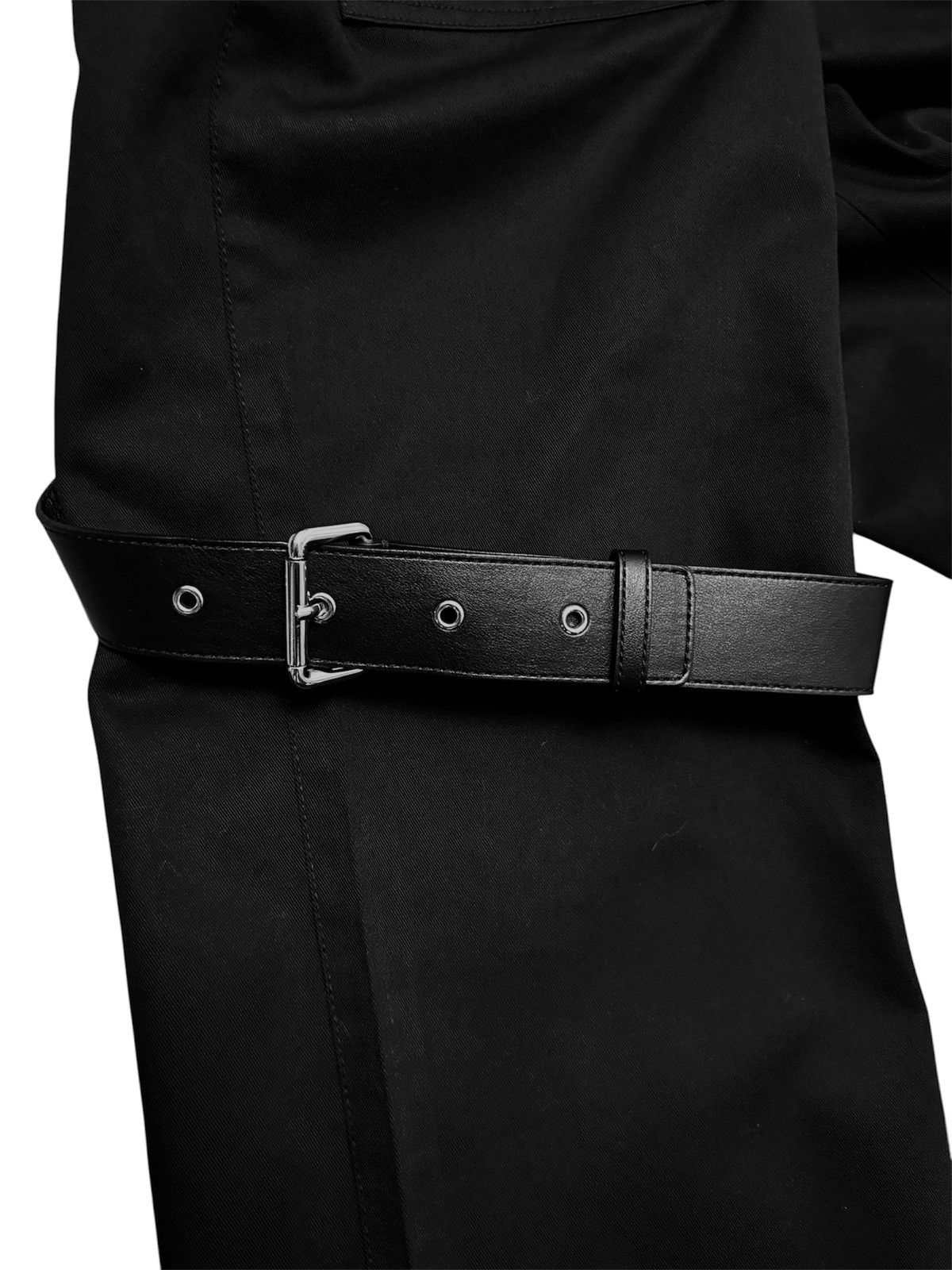 1017 ALYX 9SM 1017 ALYX 9SM Harness-Detail Trousers Size US 30 / EU 46 - 9 Thumbnail