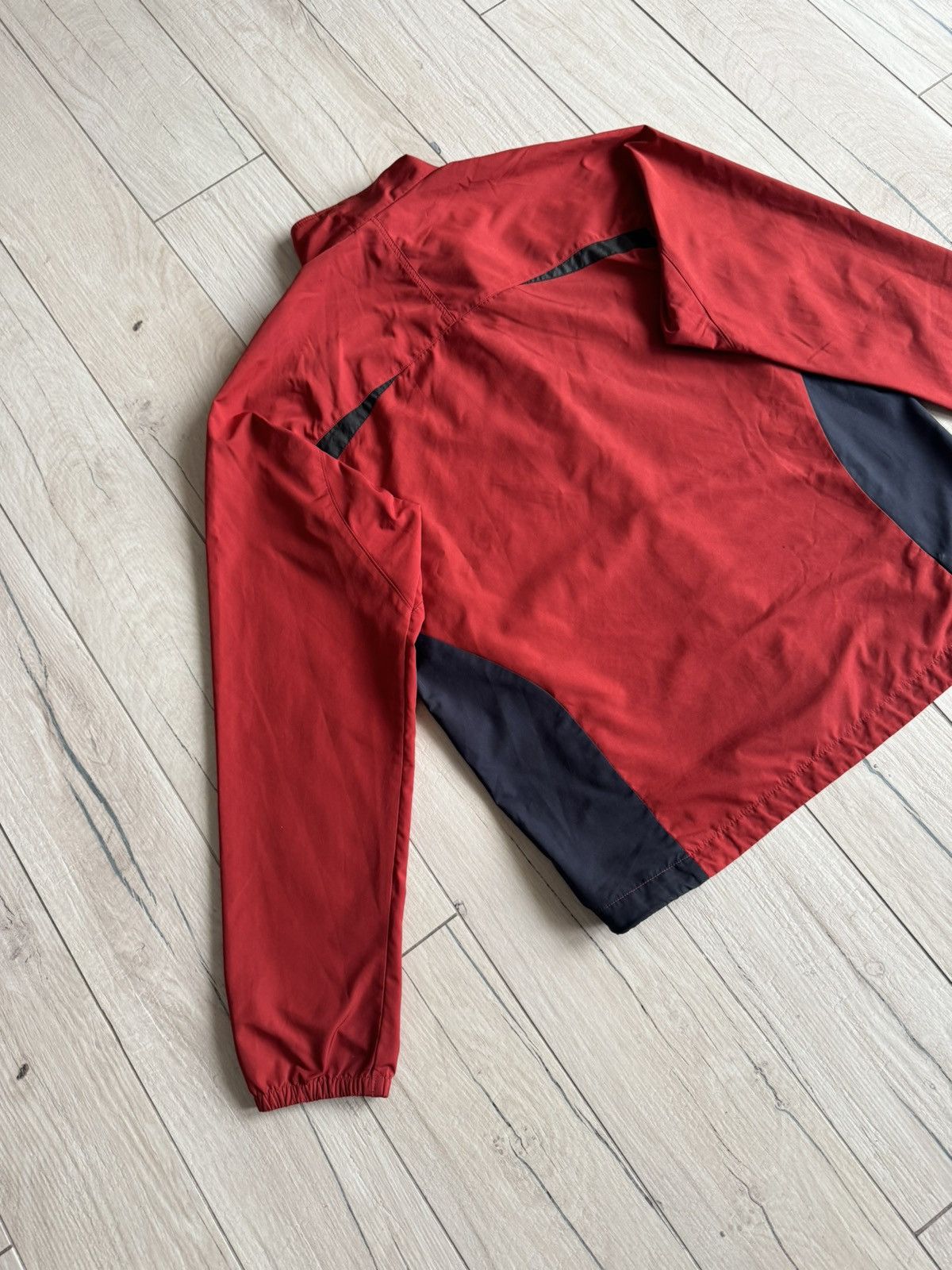 Patagonia Patagonia Small Logo Red Windbreaker Jacket Size US L / EU 52-54 / 3 - 6 Thumbnail