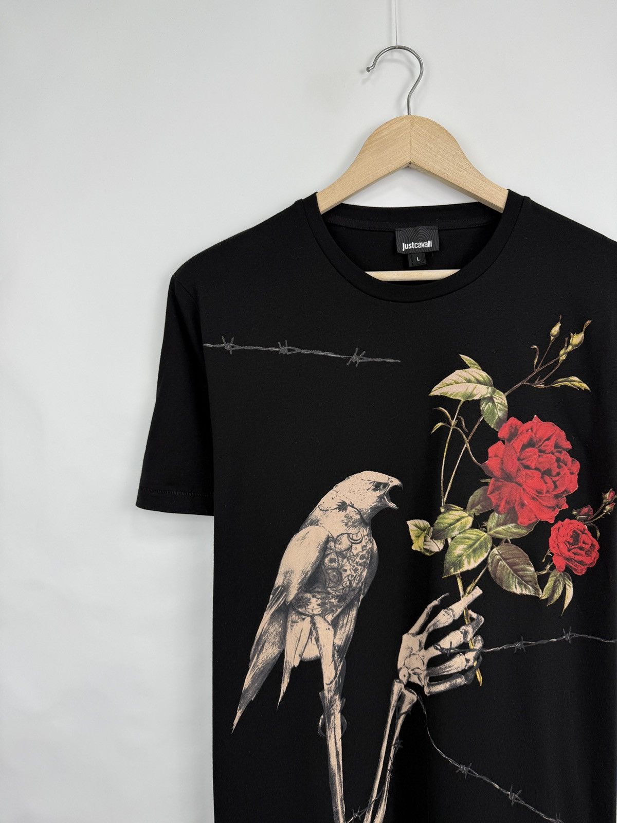 Just Cavalli × Roberto Cavalli Roberto Just Cavalli Falcon Skeleton Rose Skull T-Shirt Rare Size US L / EU 52-54 / 3 - 2 Thumbnail