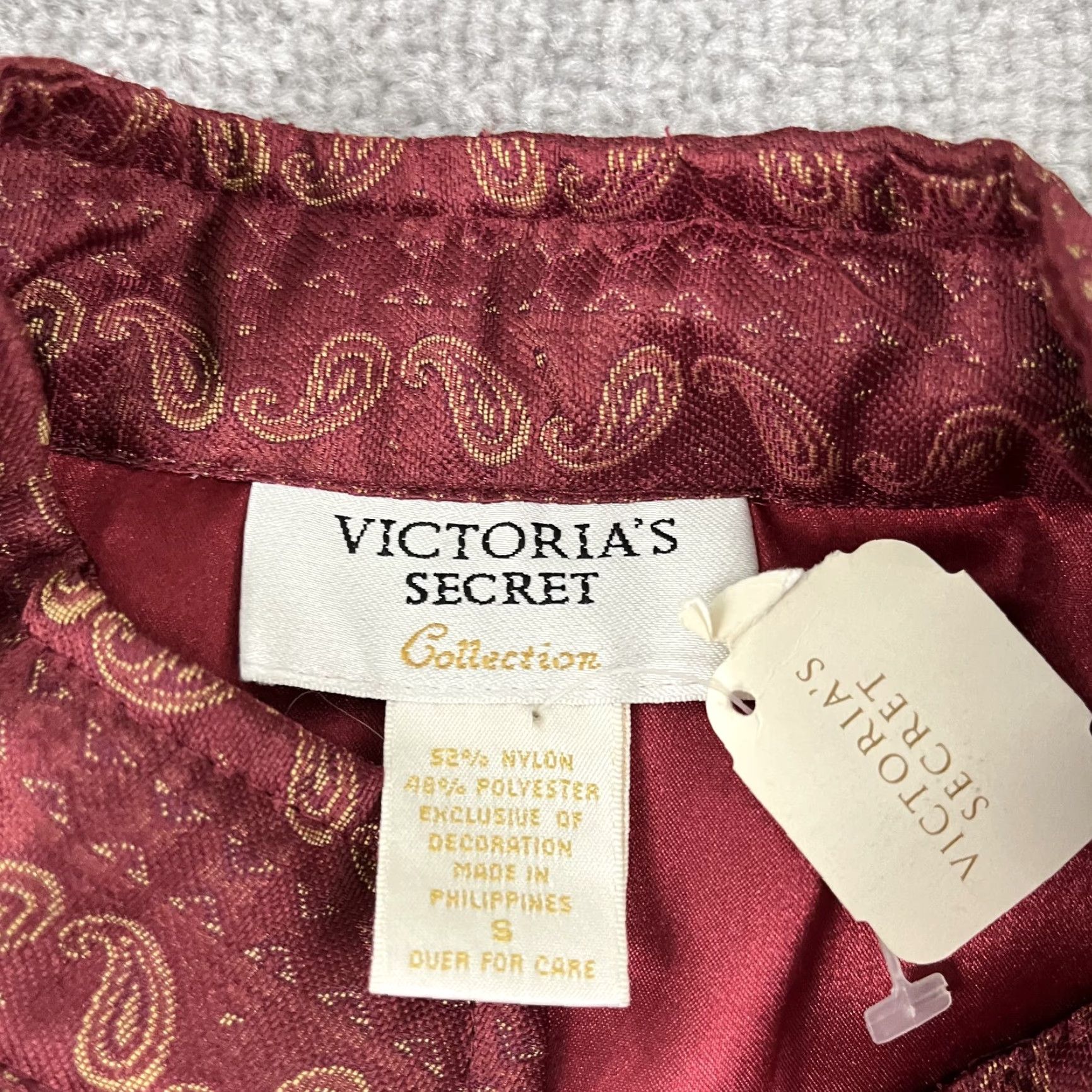 Victoria's Secret VINTAGE VICTORIA'S SECRET Jacket Womens Small Red Paisley Quilted Puffer Coat NEW Size S / US 4 / IT 40 - 2 Thumbnail