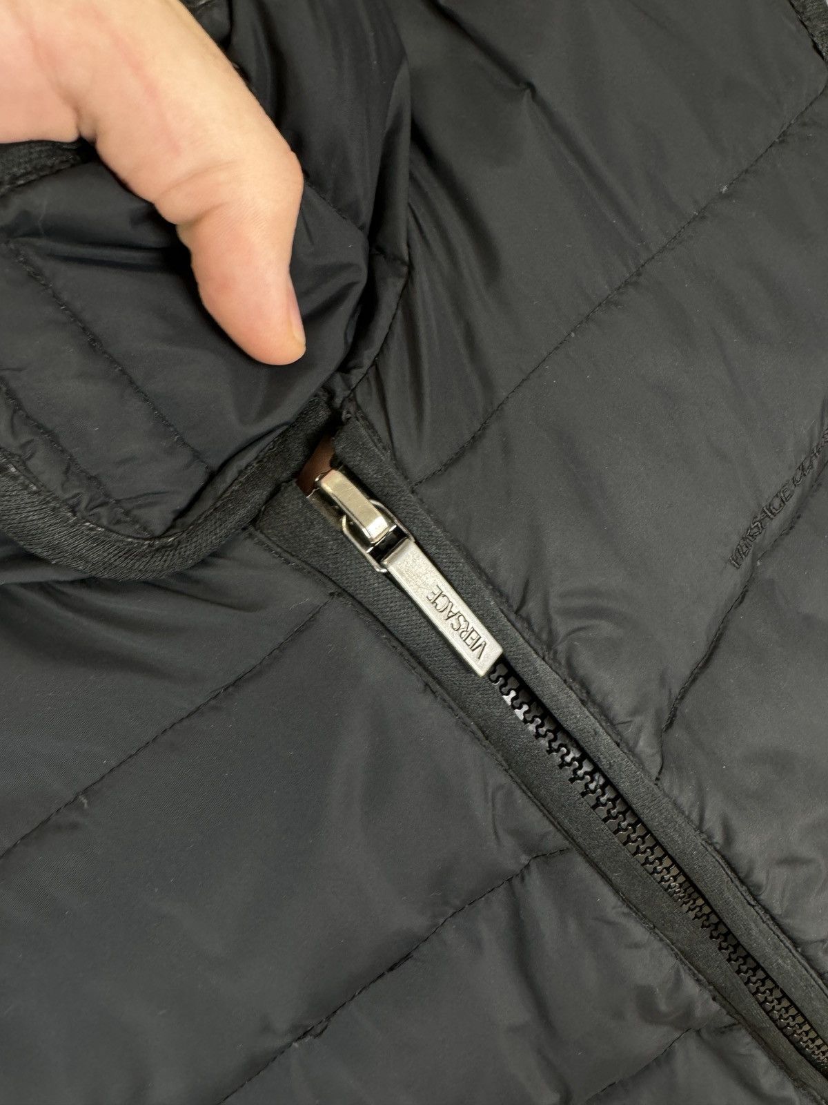 Other Versace Classic black nylon shimmer down vest gilet Size US S / EU 44-46 / 1 - 6 Thumbnail