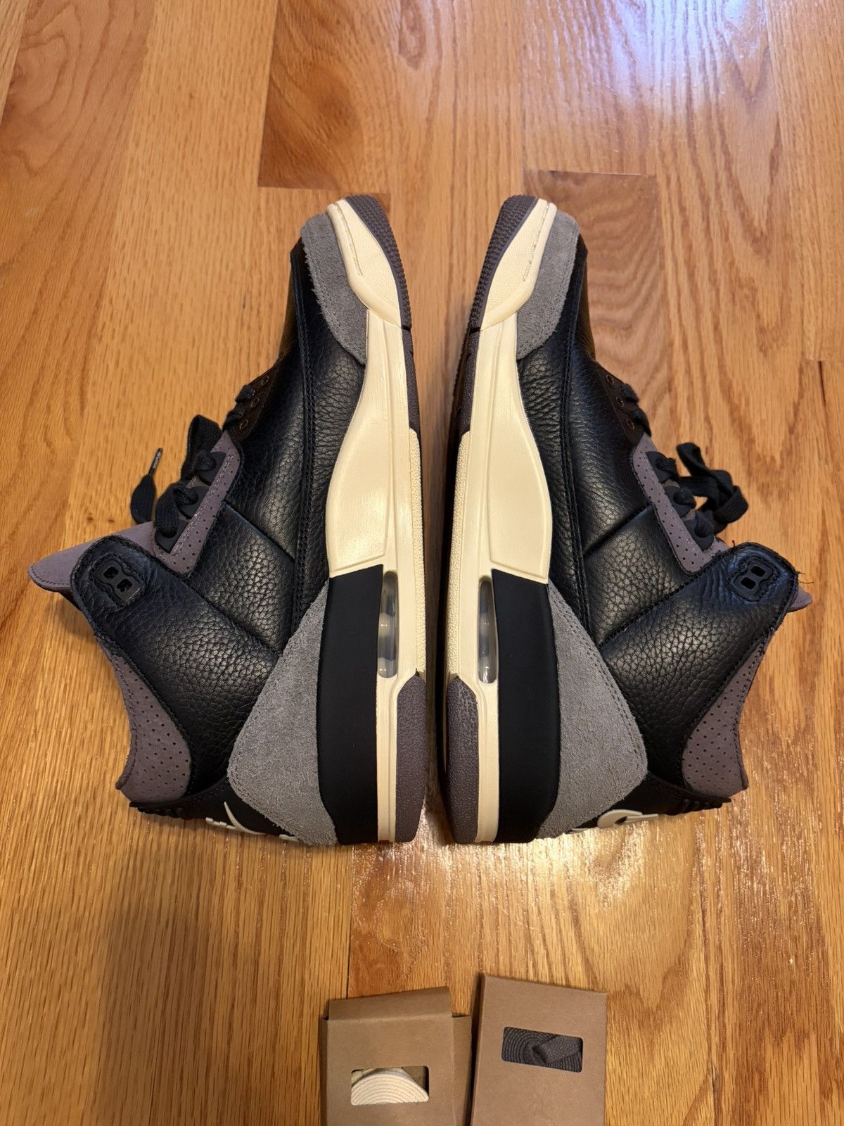 A Ma Maniere × Jordan Brand Jordan 3 Retro OG SP A Ma Maniére W12 / M10.5 Size US 10.5 / EU 43-44 - 3 Thumbnail