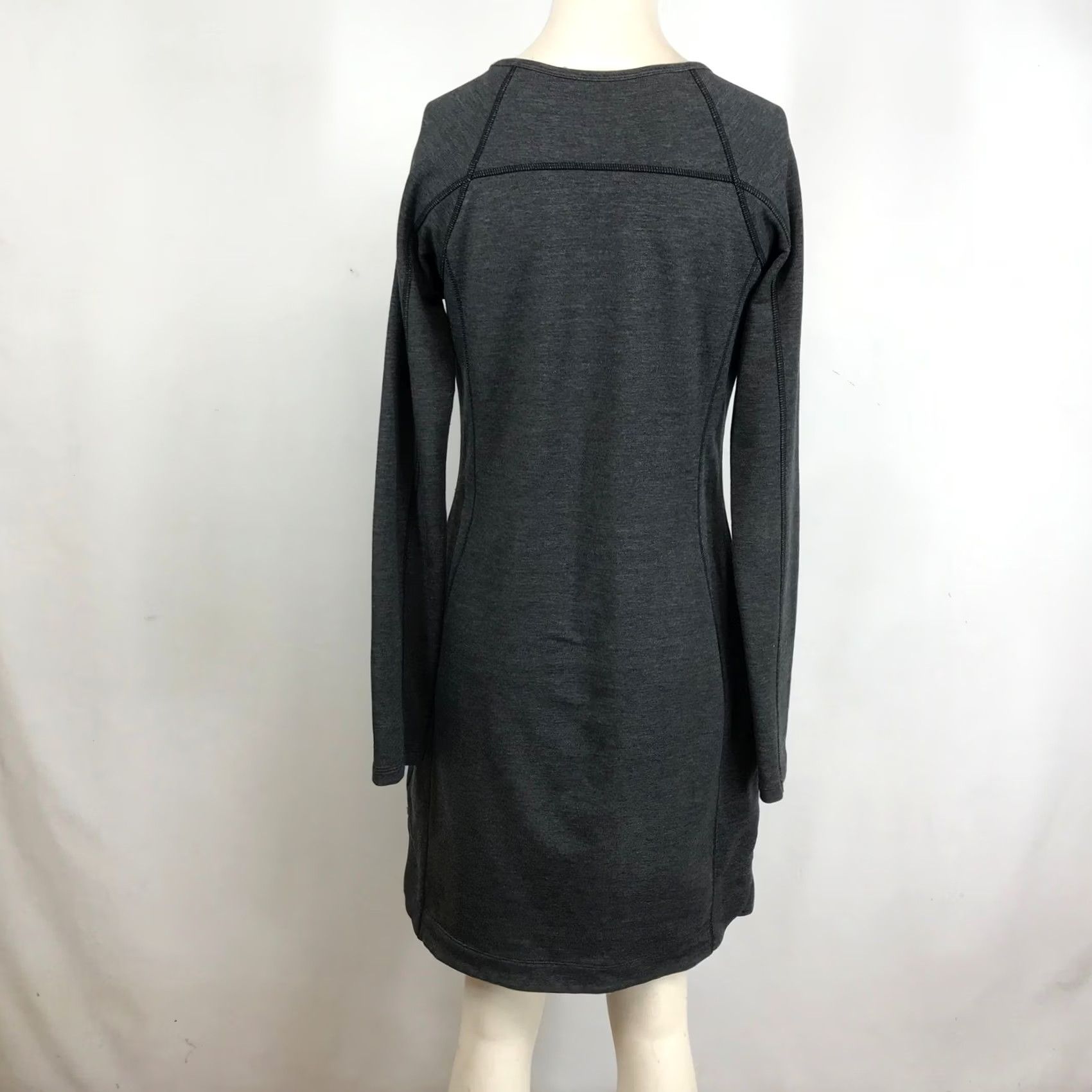 Athleta Athleta Womens Gray Long Sleeve Sweatshirt Mini Dress S Charcoal Size S / US 4 / IT 40 - 5 Thumbnail