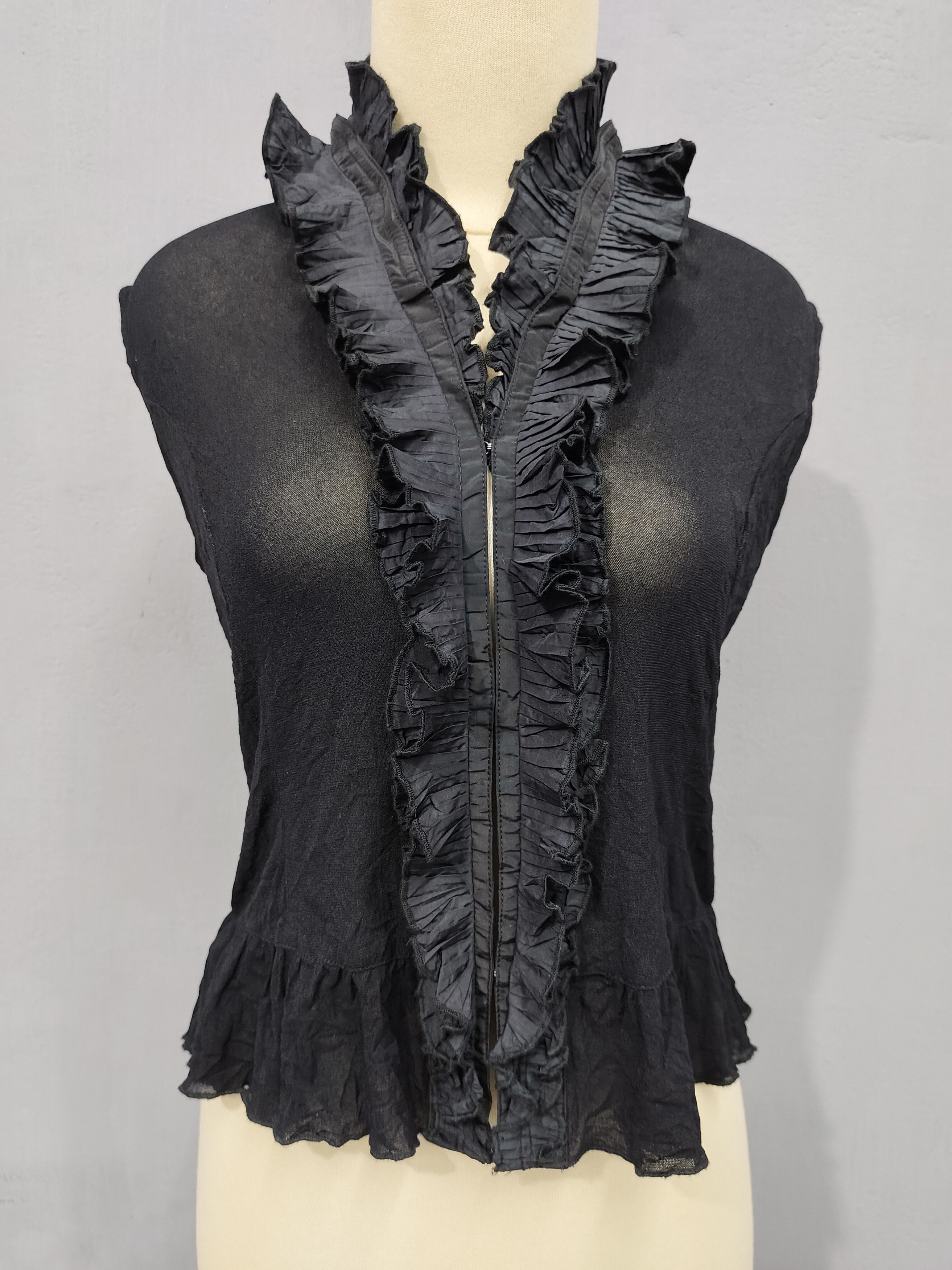 Japanese Brand 2000s Vinon🇯🇵Gothic Sheer Chiffon Ruffle Sleeveless Blouse Size M / US 6-8 / IT 42-44 - 2 Thumbnail