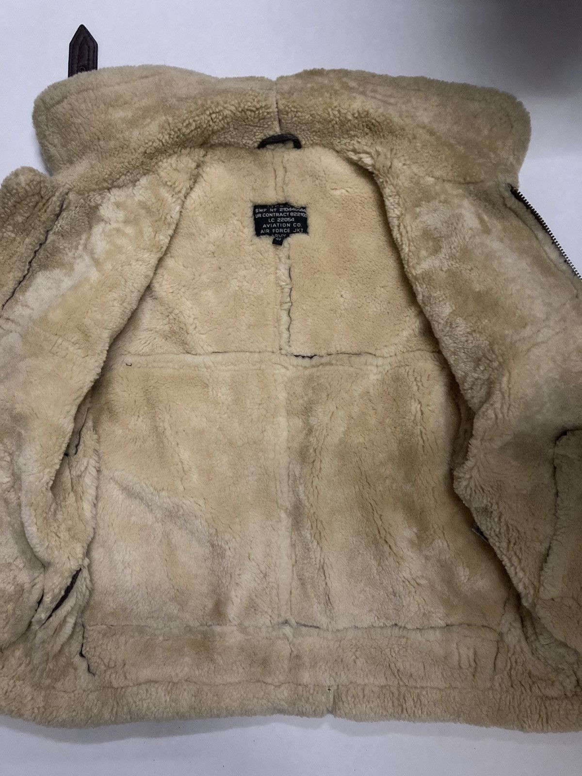 Leather Vintage U.S Army Aviation B-3 Leather Jacket Made in Uruguay Size US L / EU 52-54 / 3 - 3 Thumbnail