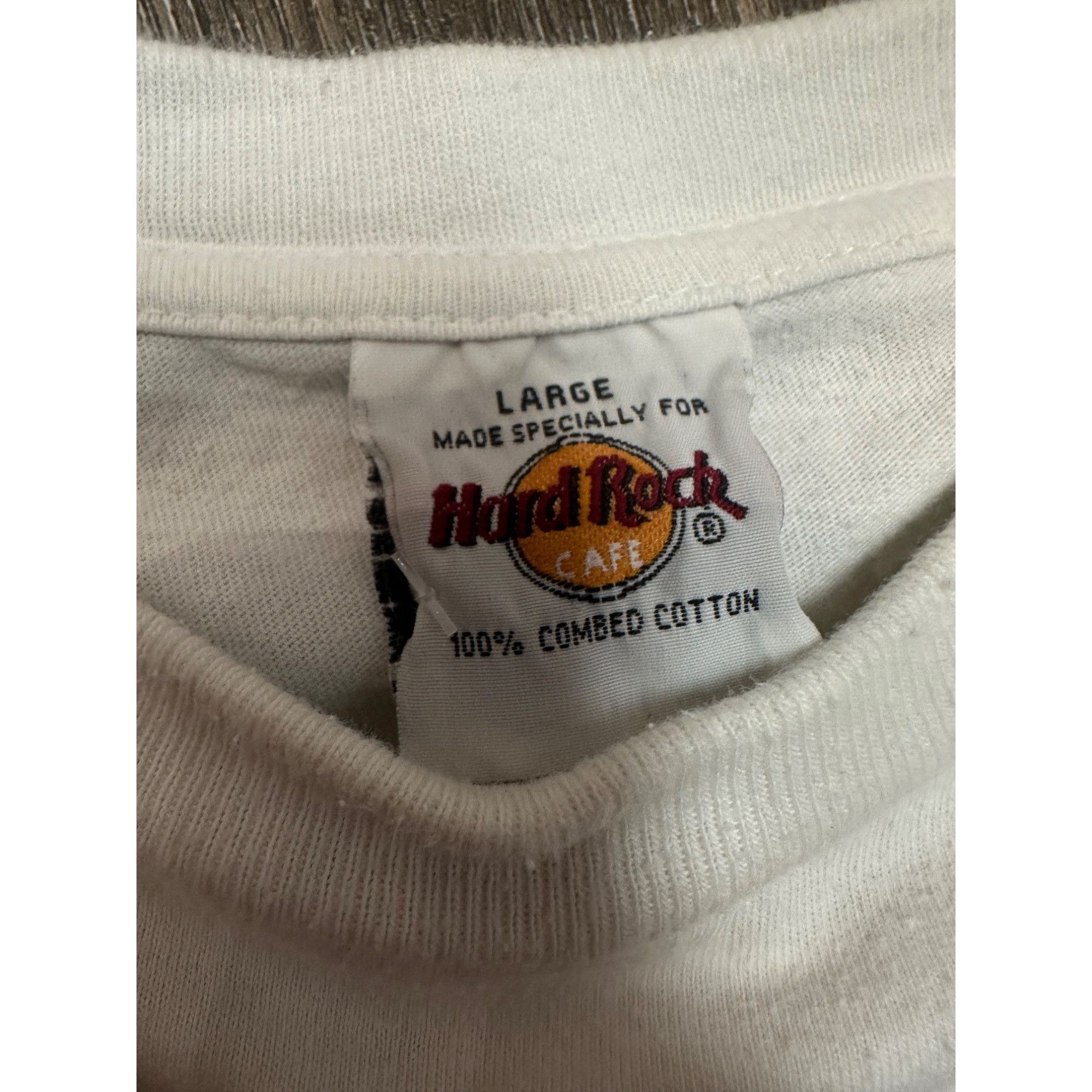 Hard Rock Cafe L Vintage Hard Rock Cafe Osaka T Size US L / EU 52-54 / 3 - 3 Thumbnail