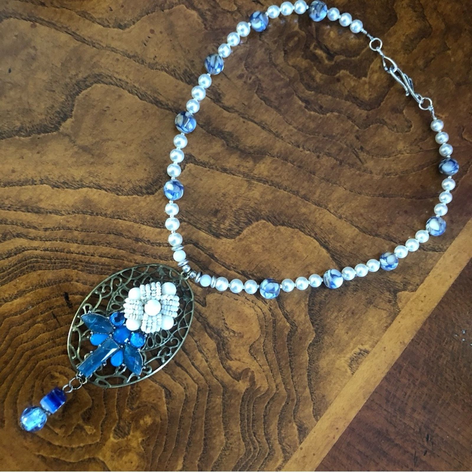 Handmade Handcrafted repurpose cal-silica pearl necklace Size ONE SIZE - 8 Thumbnail