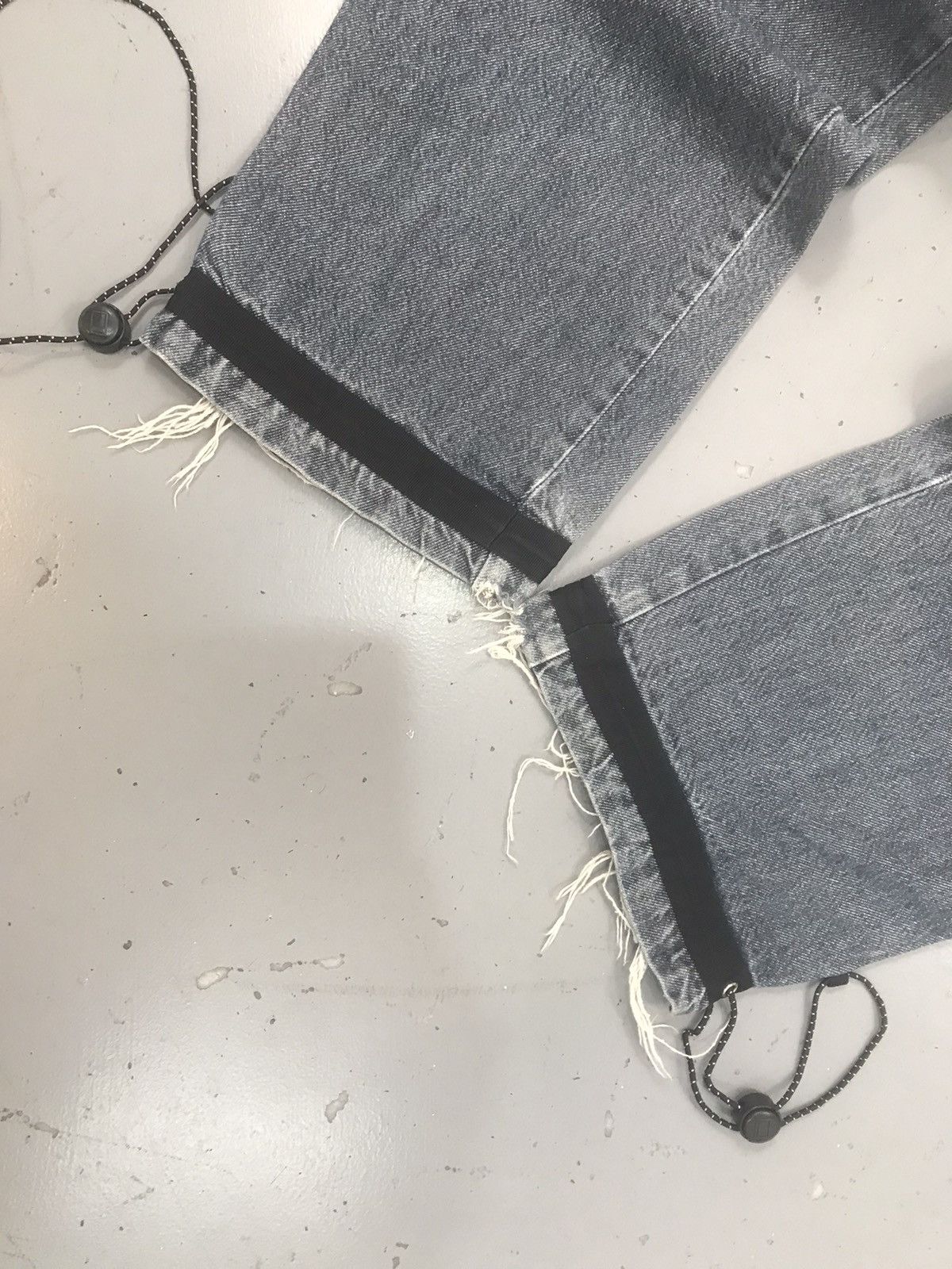 Fubu × Vintage Rare vintage Fubu apparel company embroidered cargo denim Size US 34 / EU 50 - 4 Thumbnail