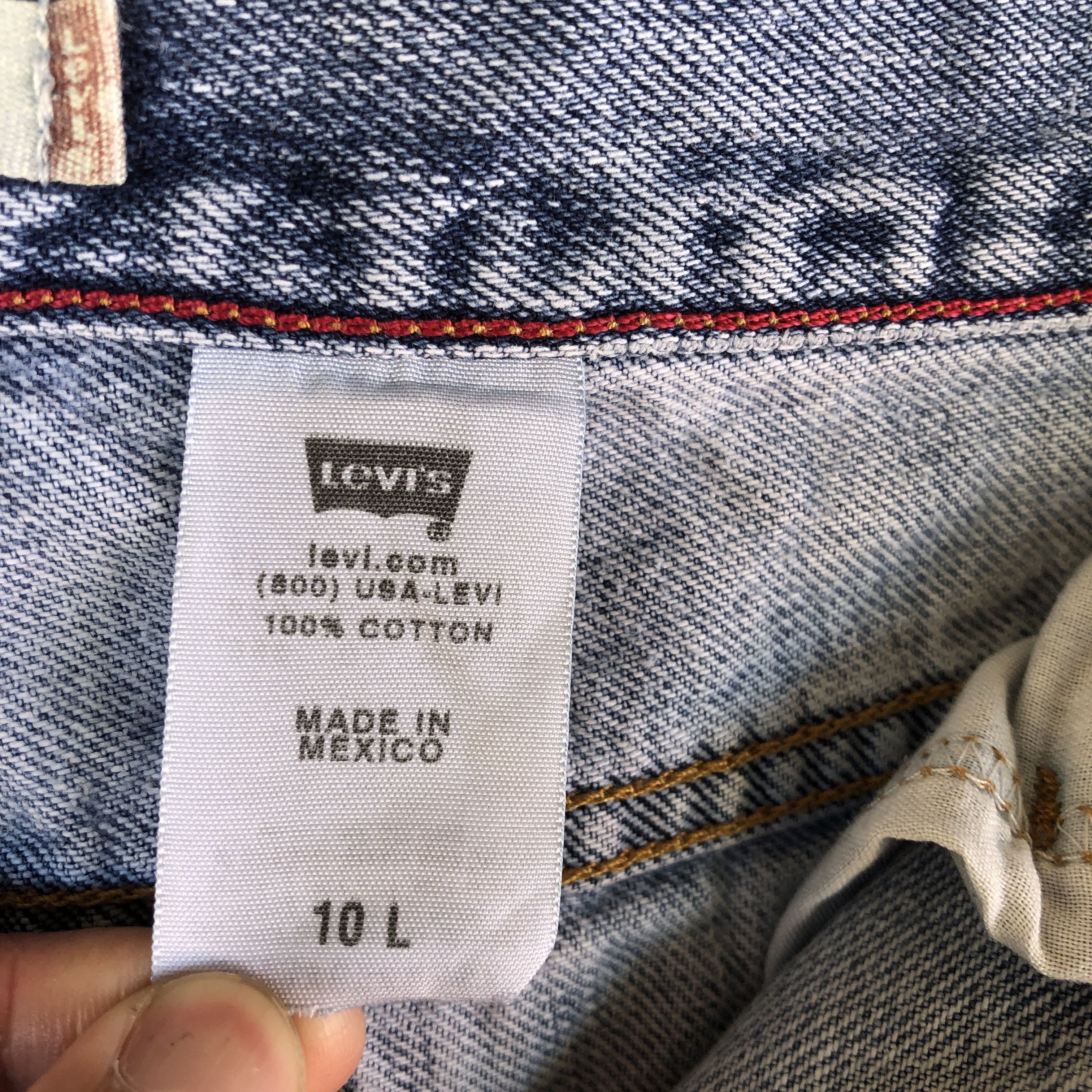 Levi's Vintage Levis 550 Faded Jeans Tapered Light Wash Denim Size 28" / US 6 / IT 42 - 9 Thumbnail