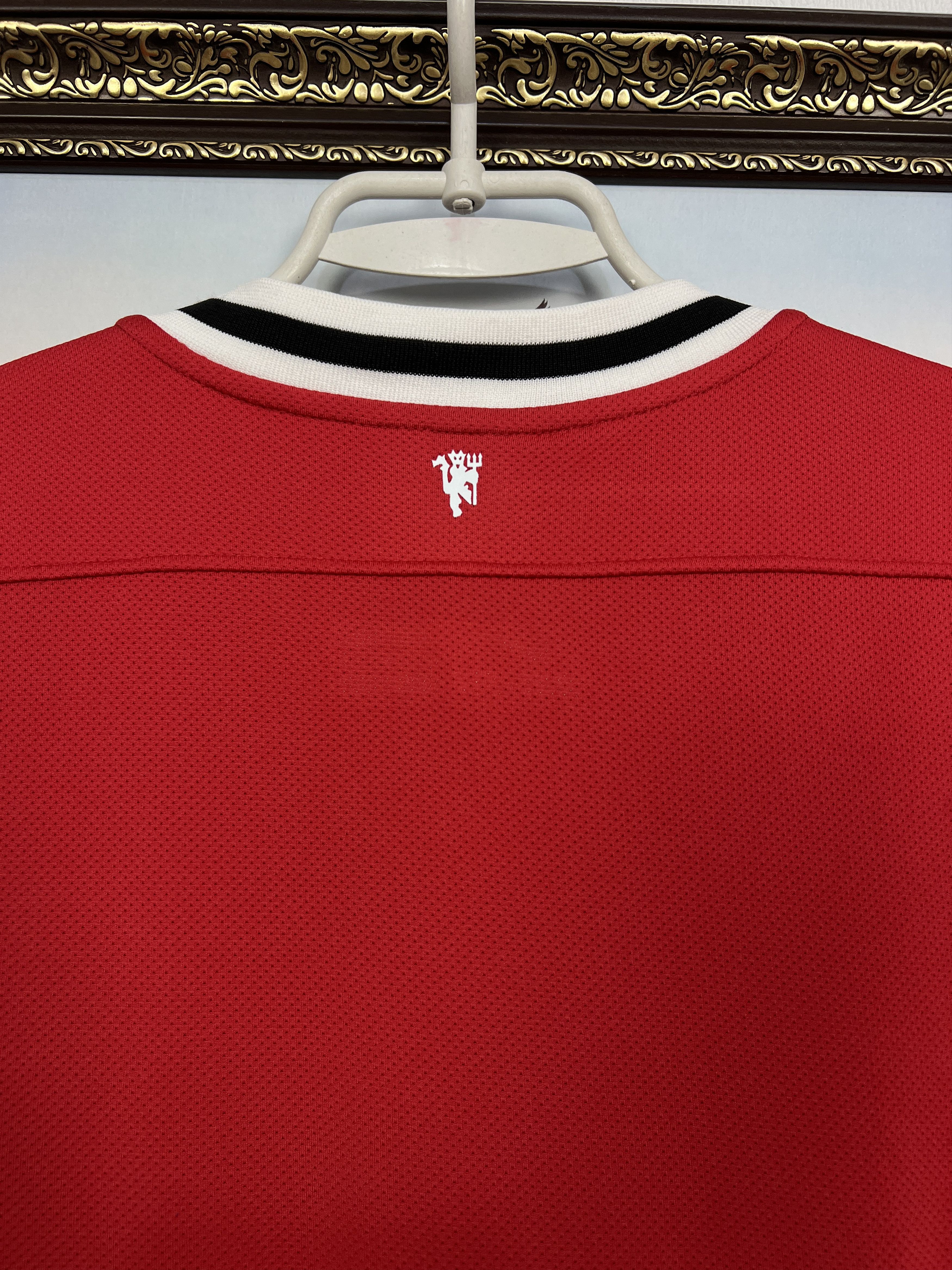 Nike Manchester United football shirt Soccer Nike Jersey Trikot Size US M / EU 48-50 / 2 - 9 Thumbnail
