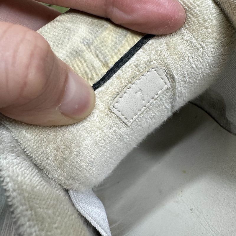 Gucci GUCCI Screener Dirty Sneakers in Grey and White - Size US 8 / EU 41 - 5 Thumbnail