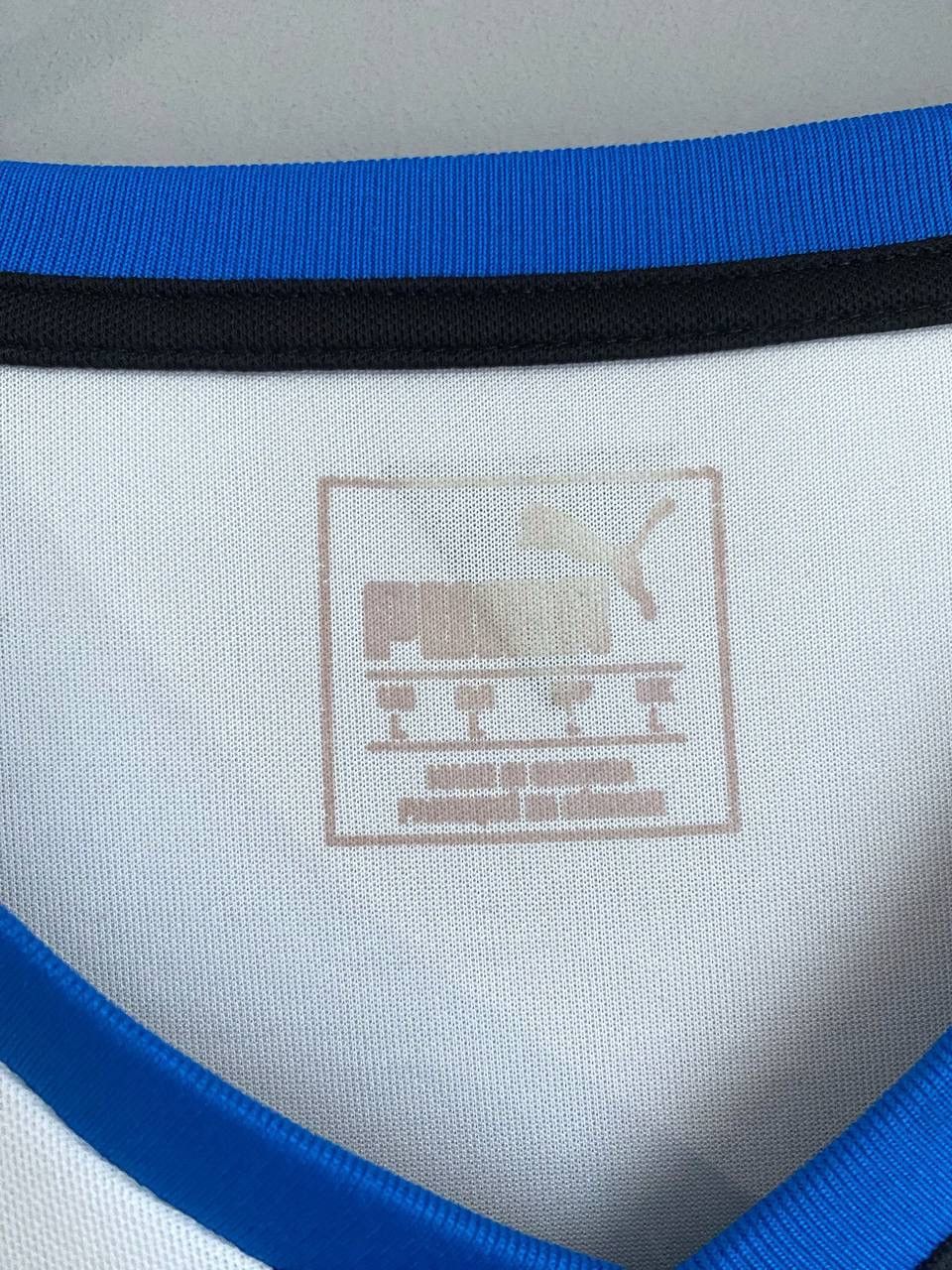 Puma FC Newcastle United 2015/16 Home Soccer Jersey, Size L Size US L / EU 52-54 / 3 - 16 Thumbnail