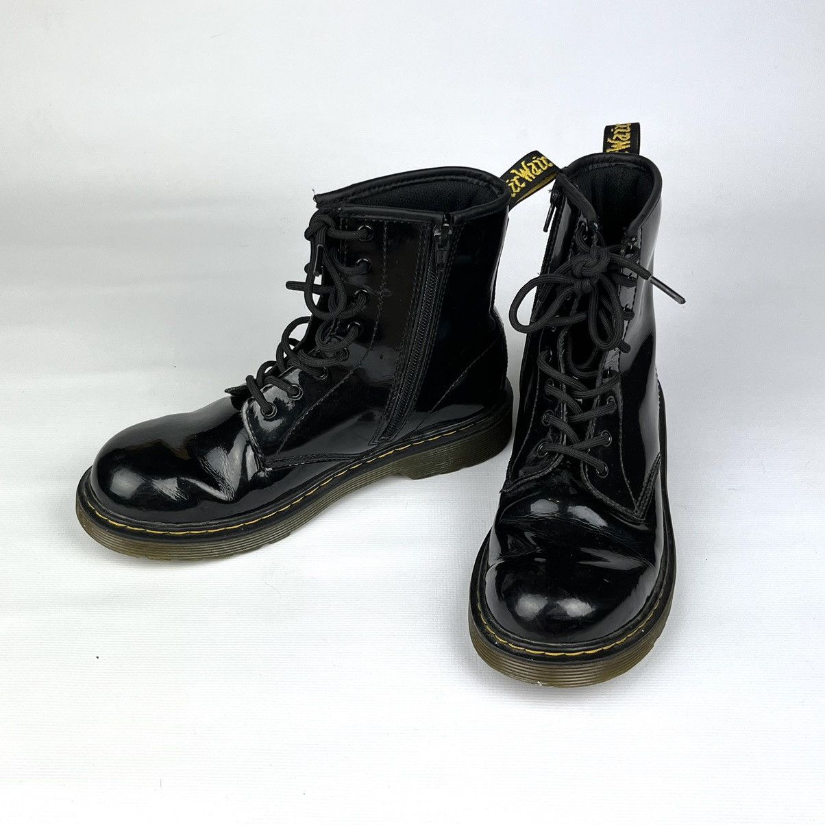 Dr. Martens Dr Martens 1460y hight Patent Smooth Leather Lamper Black Size US 5 / EU 37 - 13 Thumbnail