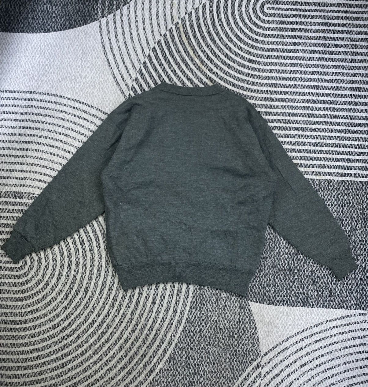 Gianni Valentino Vintage Gianni Valentino Grey Cardi Sweater Size US L / EU 52-54 / 3 - 2 Thumbnail