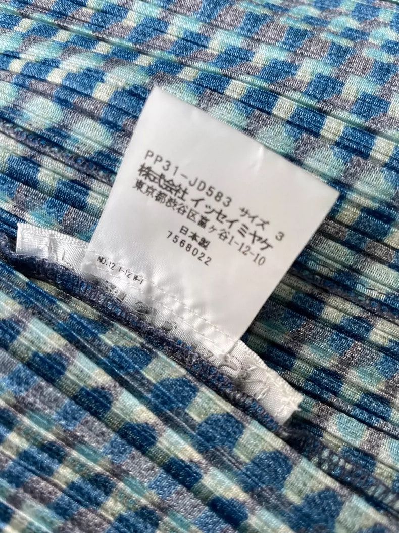 Issey Miyake Issey Miyake size:3 The light blue color is particularly f Size M / US 6-8 / IT 42-44 - 6 Thumbnail