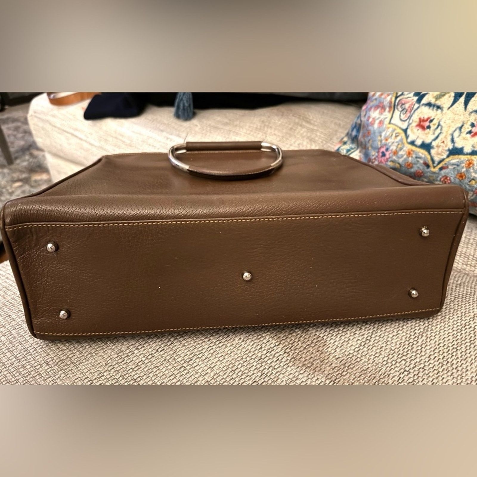 Gucci Gucci, Tom Ford era brown, leather tote w/circle top handles Size ONE SIZE - 4 Thumbnail