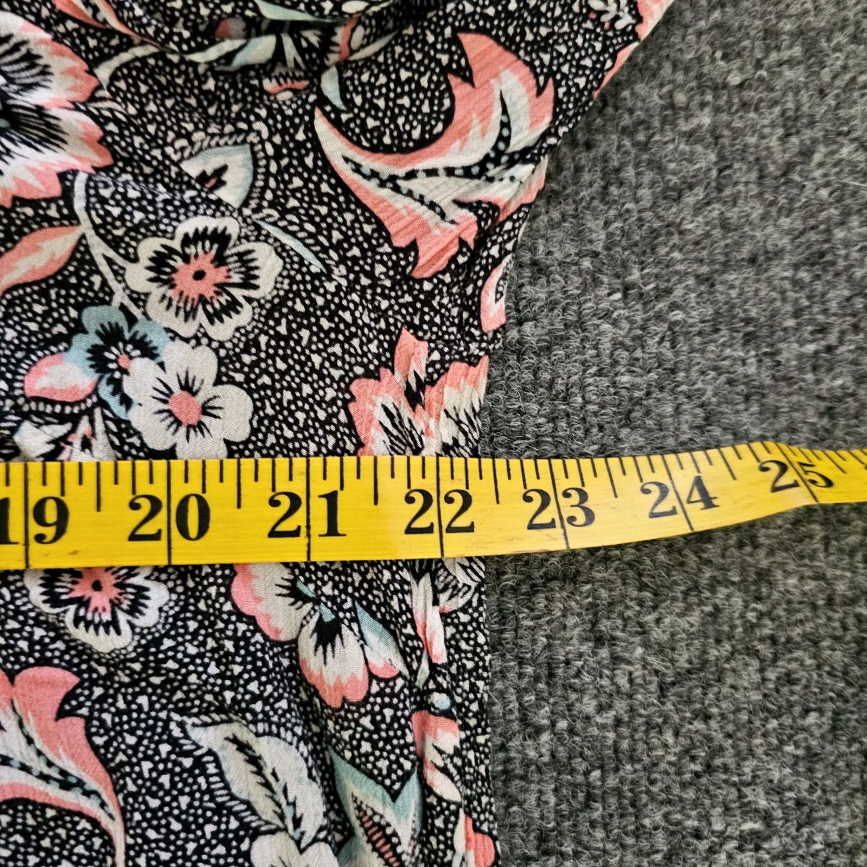 J. Jill J. Jill Blouse Tunic Women L Black Pink Floral Button Long Sleeve Collared Career Shirt Size L / US 10 / IT 46 - 6 Thumbnail