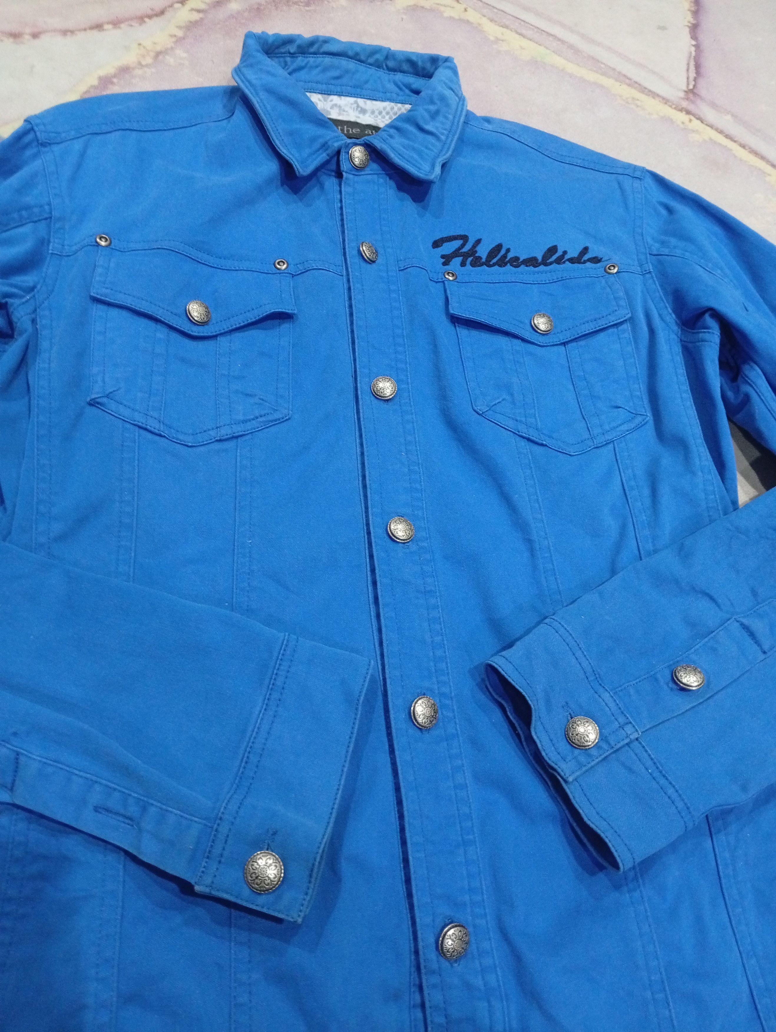 In The Attic In the attic shirt button Size US S / EU 44-46 / 1 - 3 Thumbnail