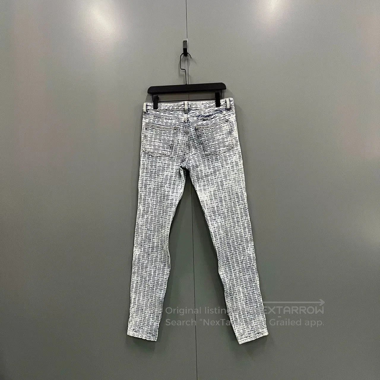 Givenchy Givenchy 4G Bleached Slim Jeans Size 31. Size US 31 - 2 Thumbnail