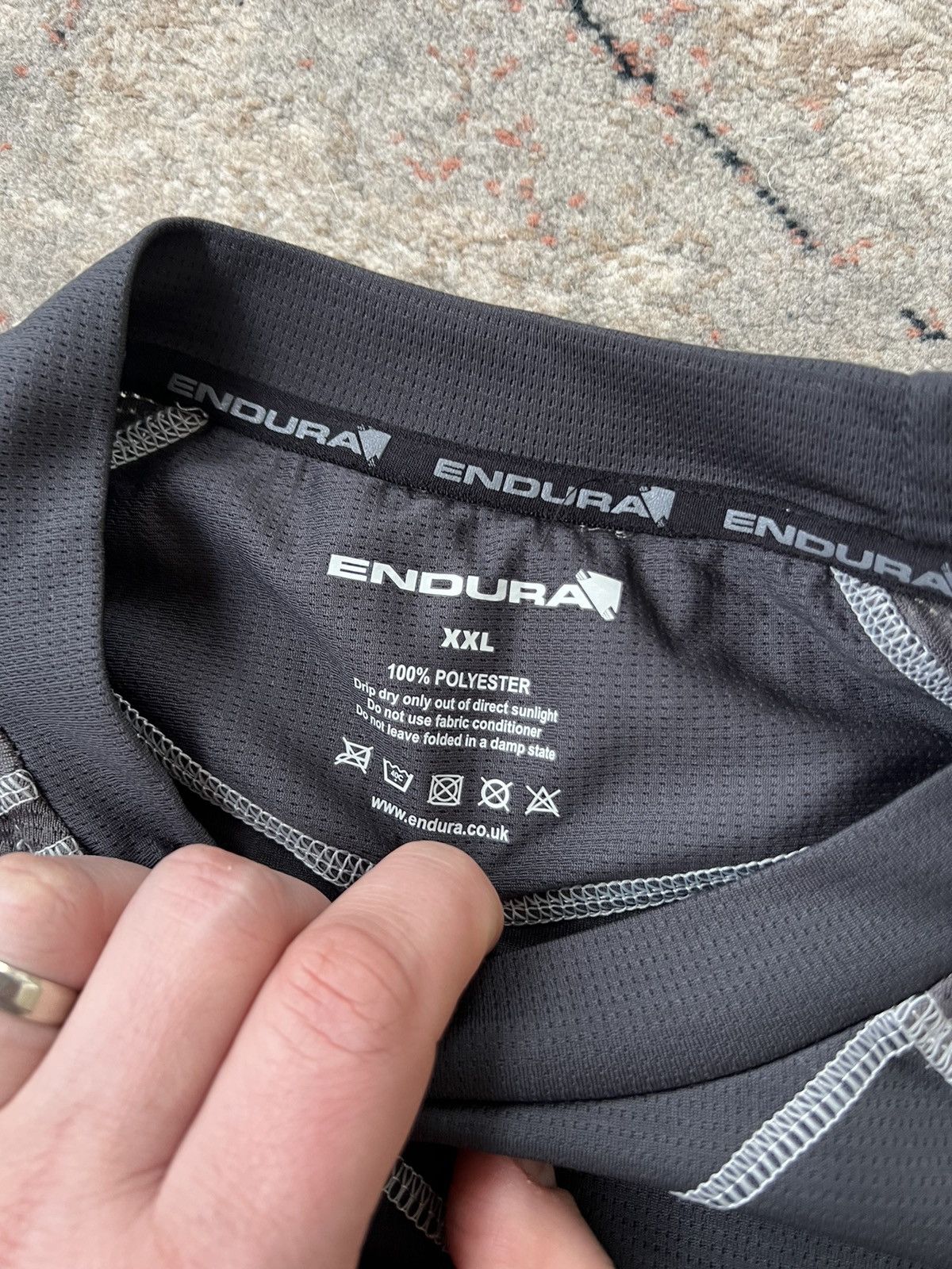 Other Endura Long Sleeve Size US XXL / EU 58 / 5 - 6 Thumbnail