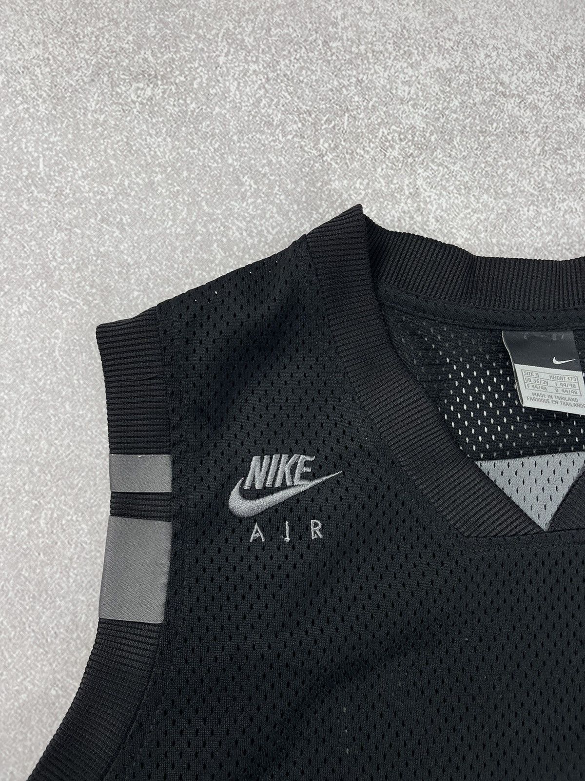 Nike × Vintage Vintage Nike Air Royalty Basketball Jersey Shirt Size S Size US S / EU 44-46 / 1 - 5 Thumbnail