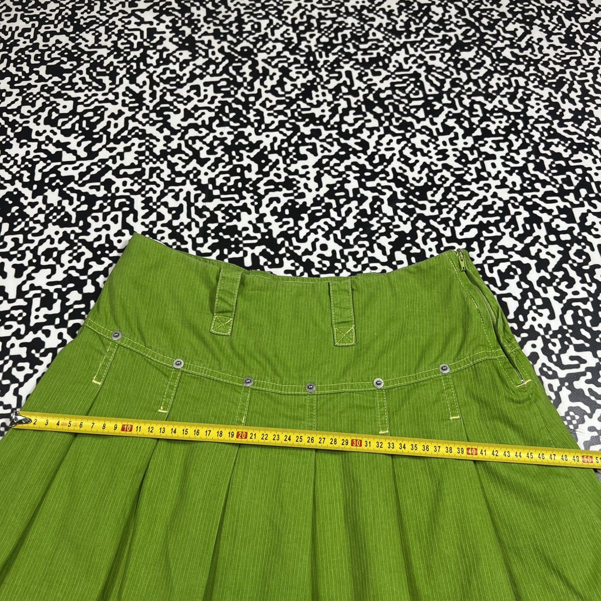 Japanese Brand Vintage Y2K Japanese Style Flared Retro Mini Skirt 90s Style Size 26" / US 2 / IT 38 - 14 Thumbnail